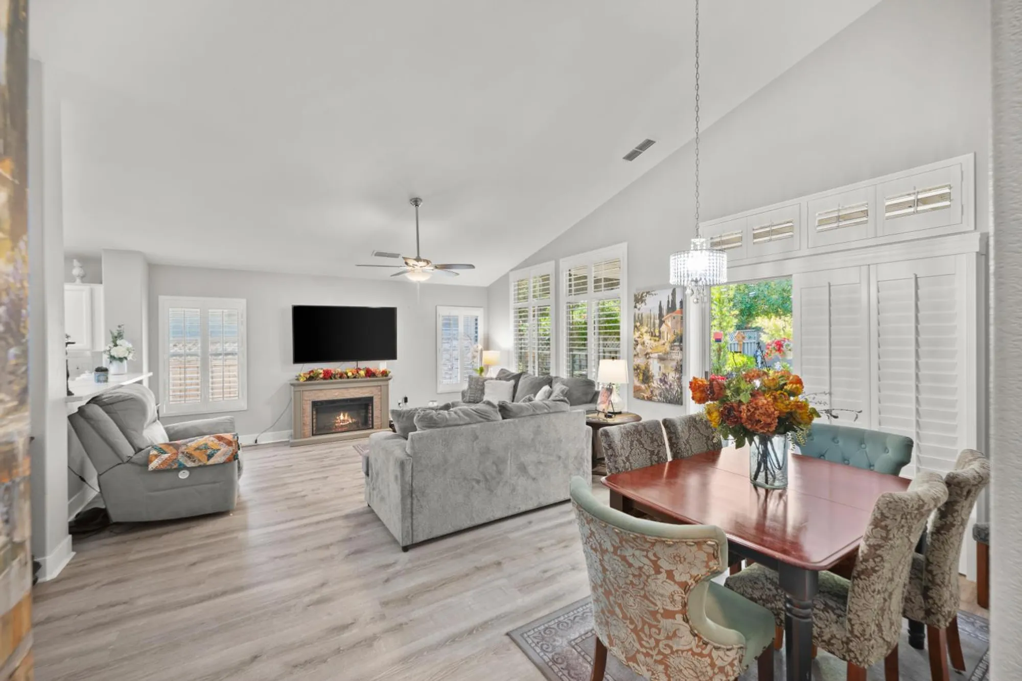 Property Slideshow image 18 of 48 | 5257 dreamgarden loop, Roseville, CA, 95747