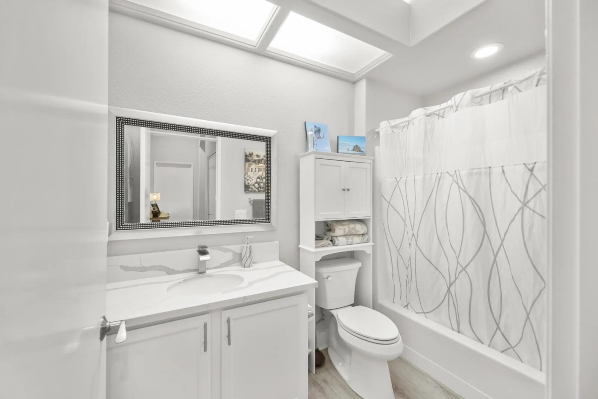 Property Slideshow image 24 of 48 | 5257 dreamgarden loop, Roseville, CA, 95747