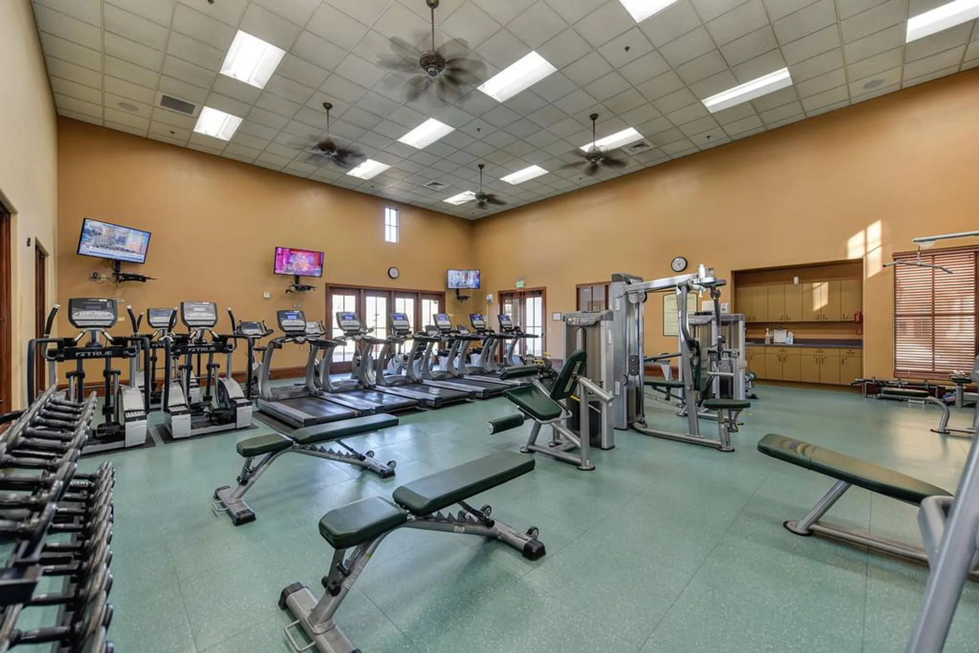 Property Slideshow image 84 of 99 | 15 cristalla pl, Sacramento, CA, 95835