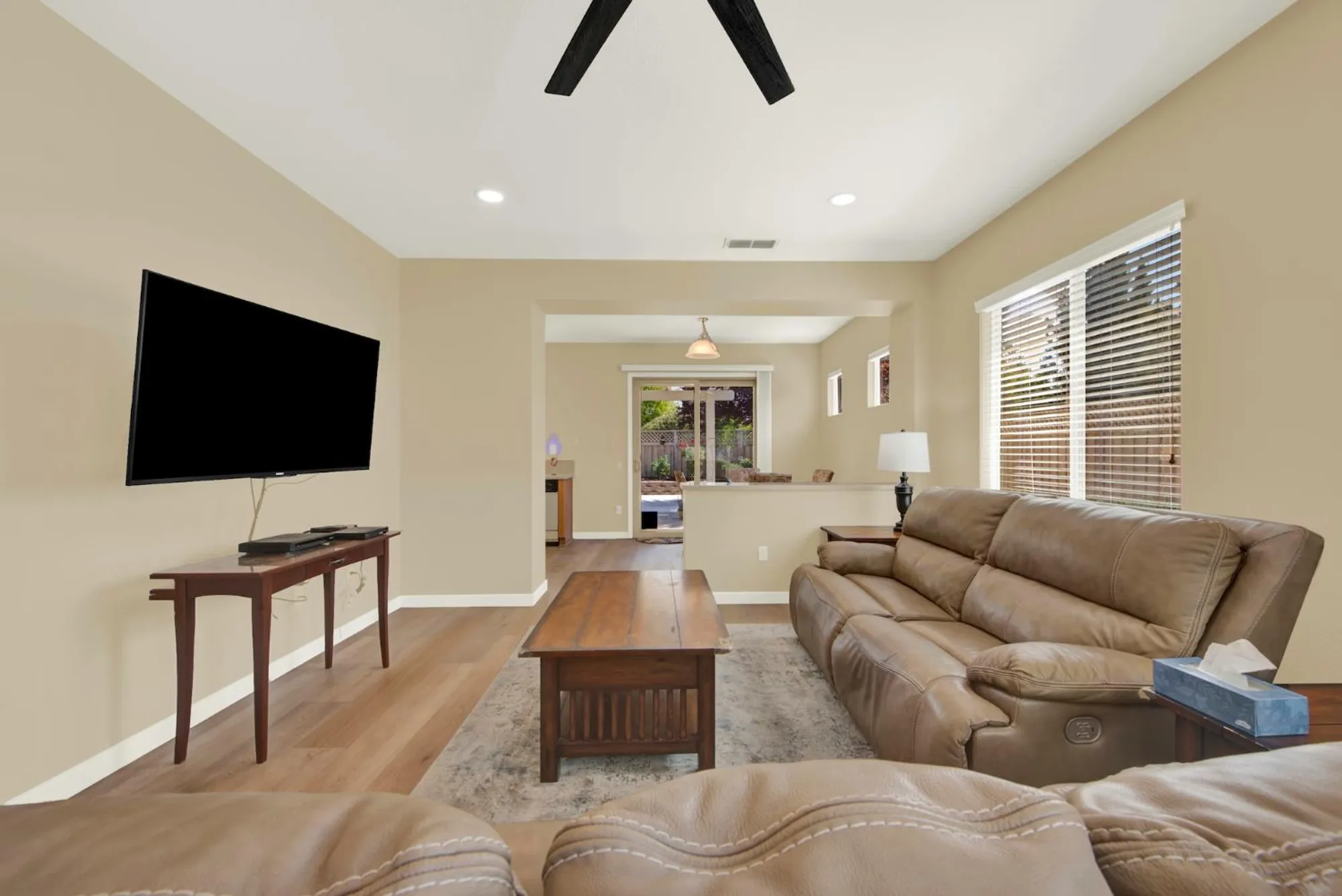 Property Slideshow image 7 of 54 | 891 slawson ln, Lincoln, CA, 95648