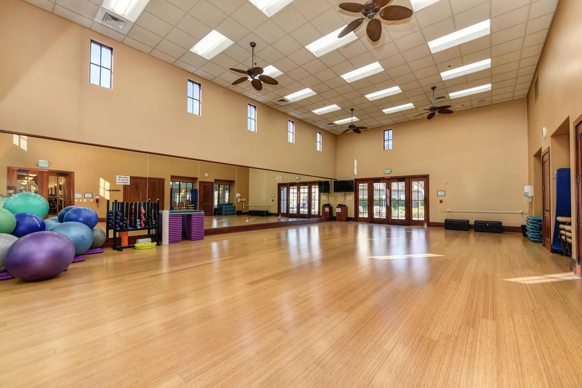 Property Slideshow image 85 of 99 | 15 cristalla pl, Sacramento, CA, 95835