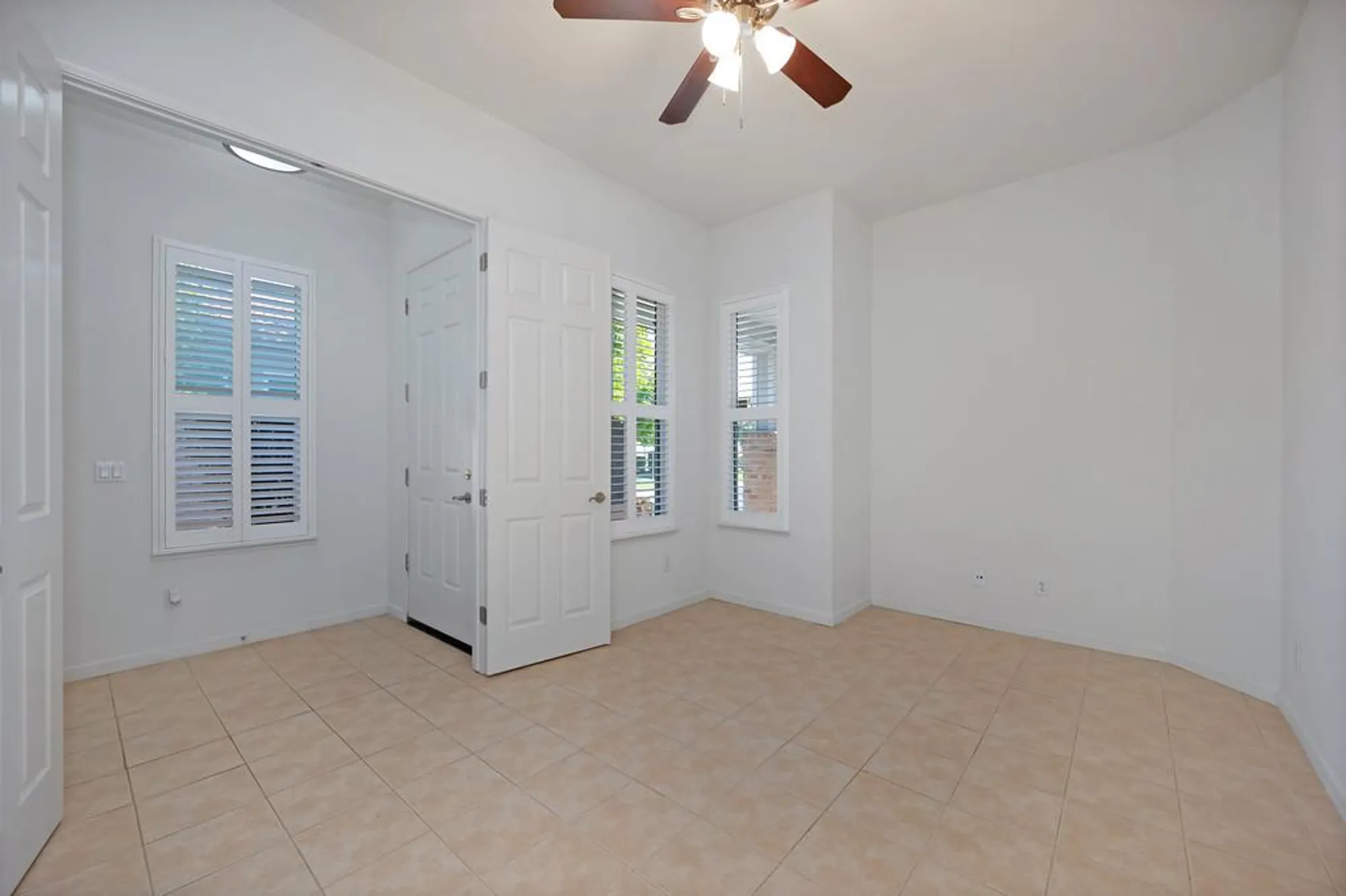 Property Slideshow image 9 of 99 | 15 cristalla pl, Sacramento, CA, 95835