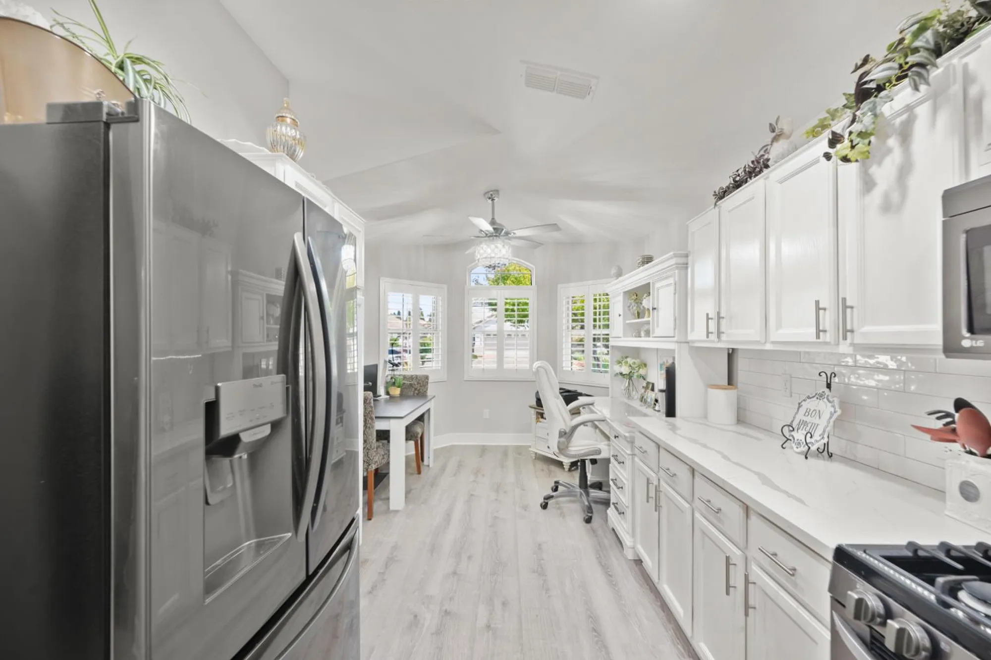 Property Slideshow image 12 of 48 | 5257 dreamgarden loop, Roseville, CA, 95747