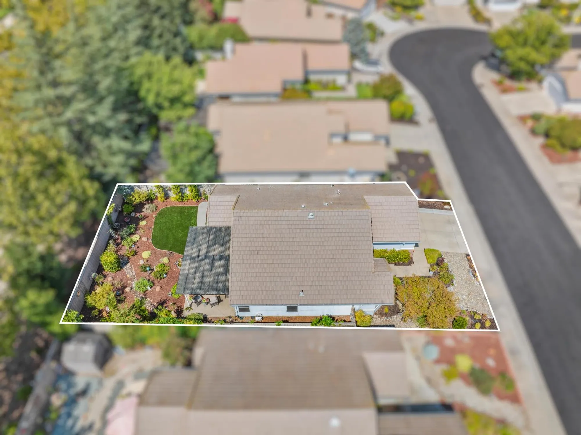 Property Slideshow image 40 of 48 | 5257 dreamgarden loop, Roseville, CA, 95747