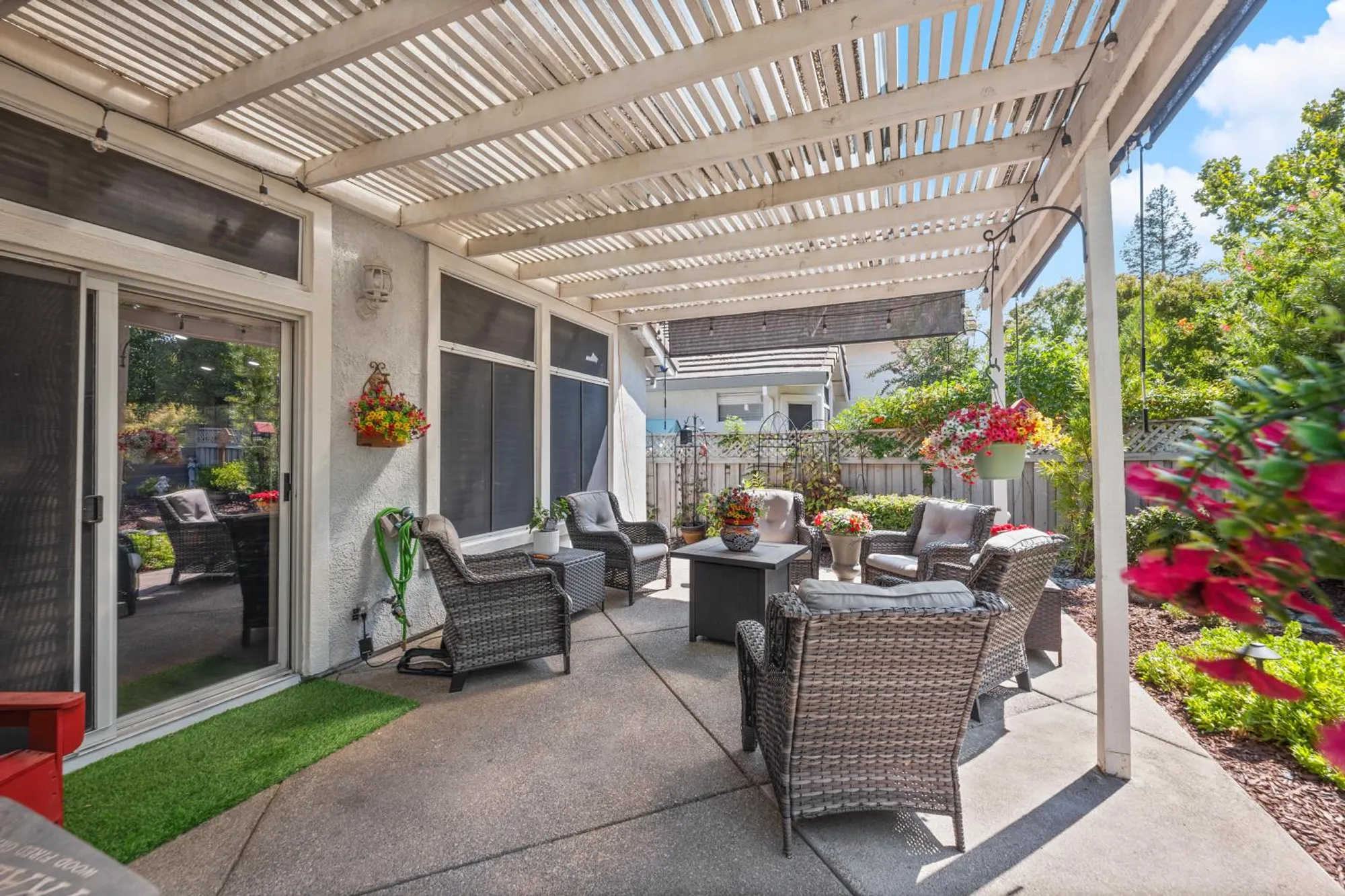 Property Slideshow image 32 of 48 | 5257 dreamgarden loop, Roseville, CA, 95747