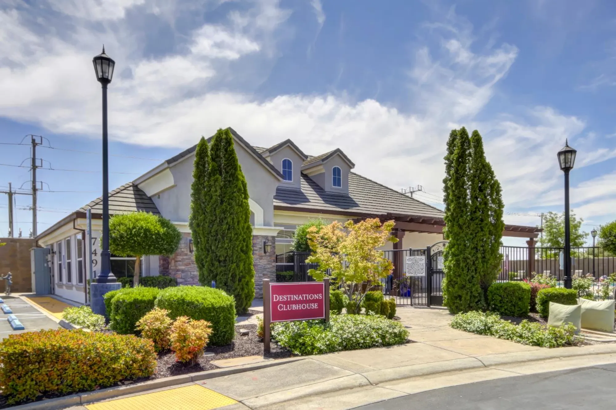 Property Slideshow image 28 of 33 | 7475 chatterton way, Sacramento, CA, 95829