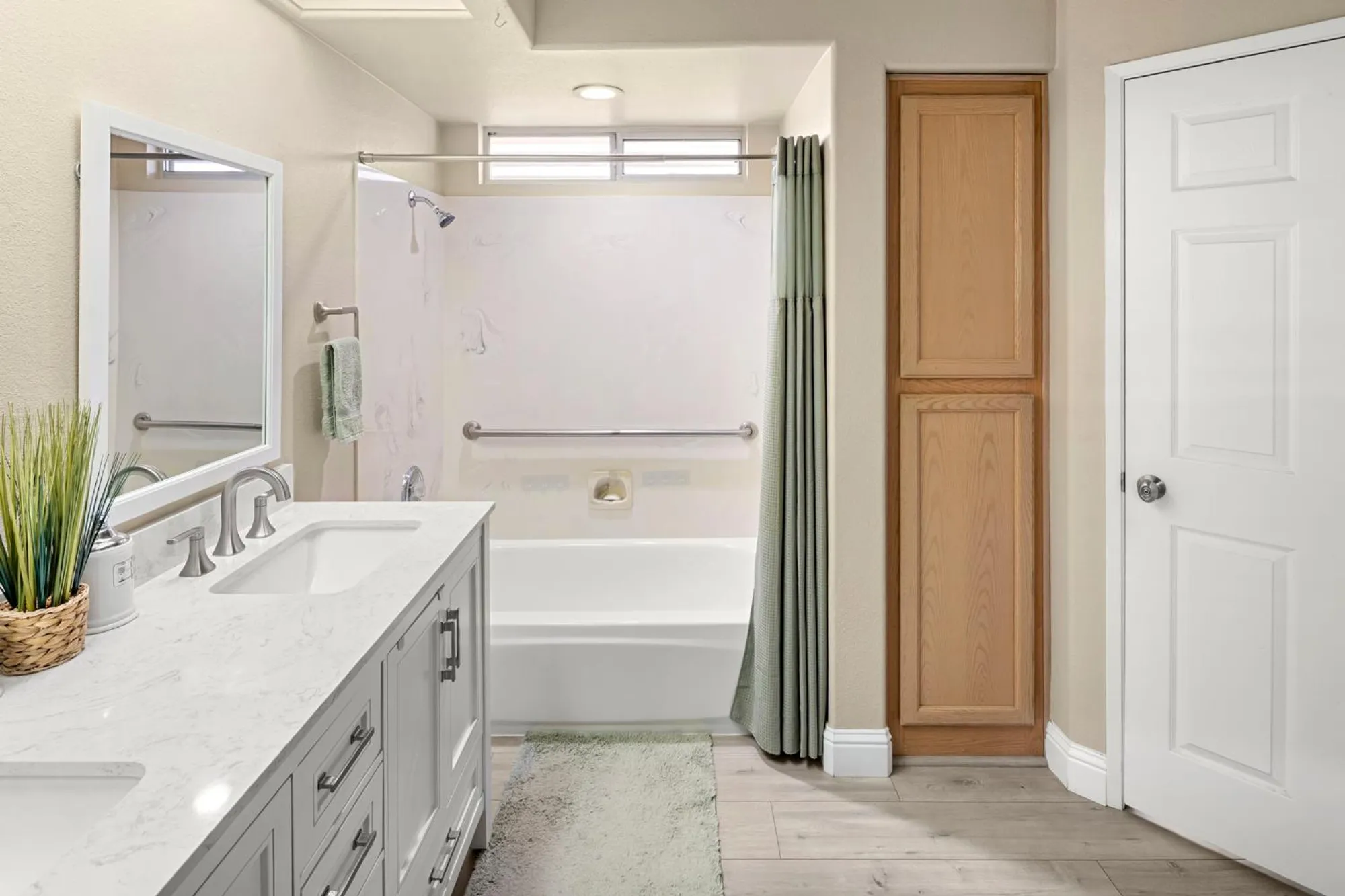 Property Slideshow image 18 of 51 | 7285 clearview way, Roseville, CA, 95747