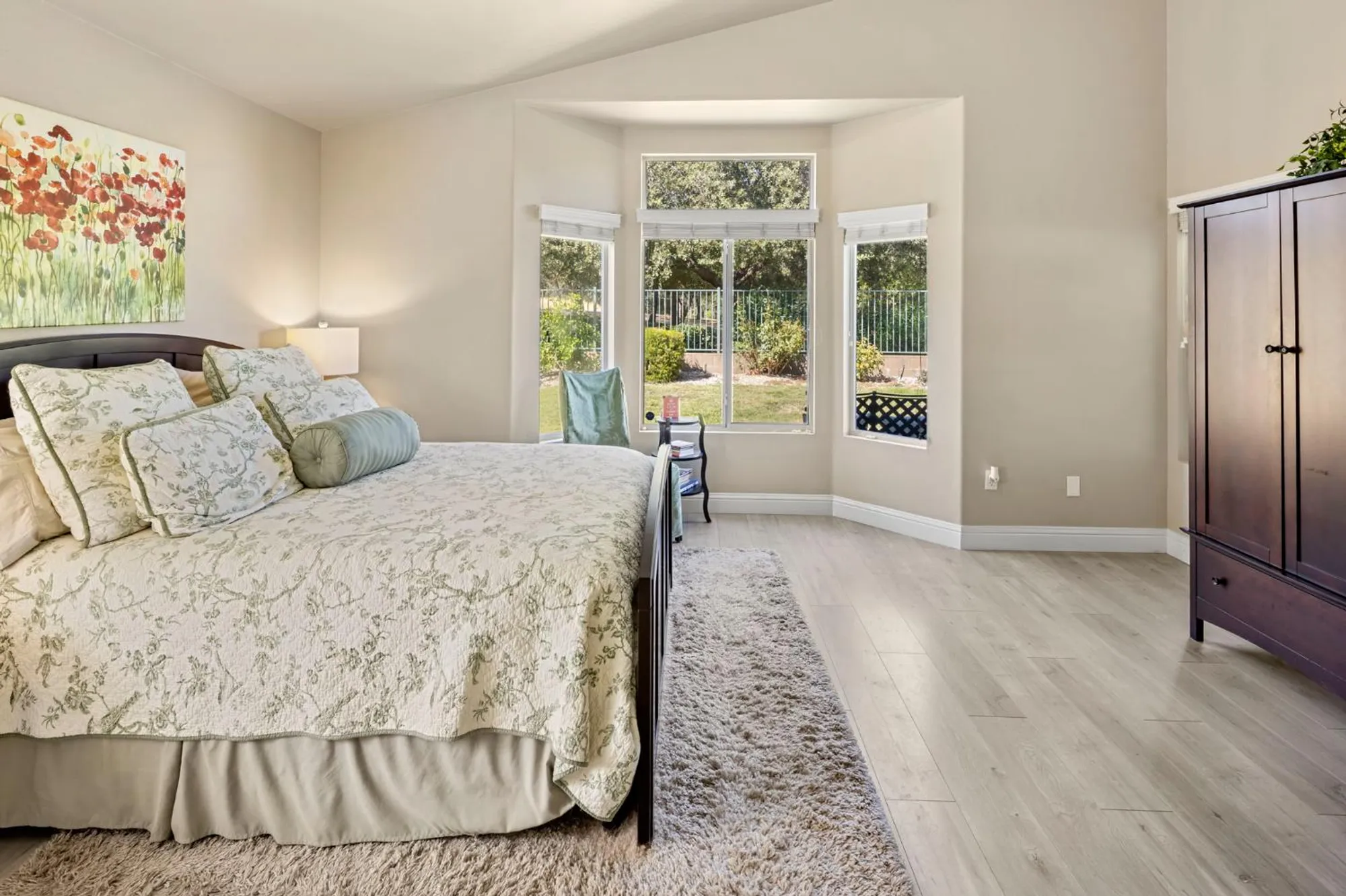 Property Slideshow image 16 of 51 | 7285 clearview way, Roseville, CA, 95747