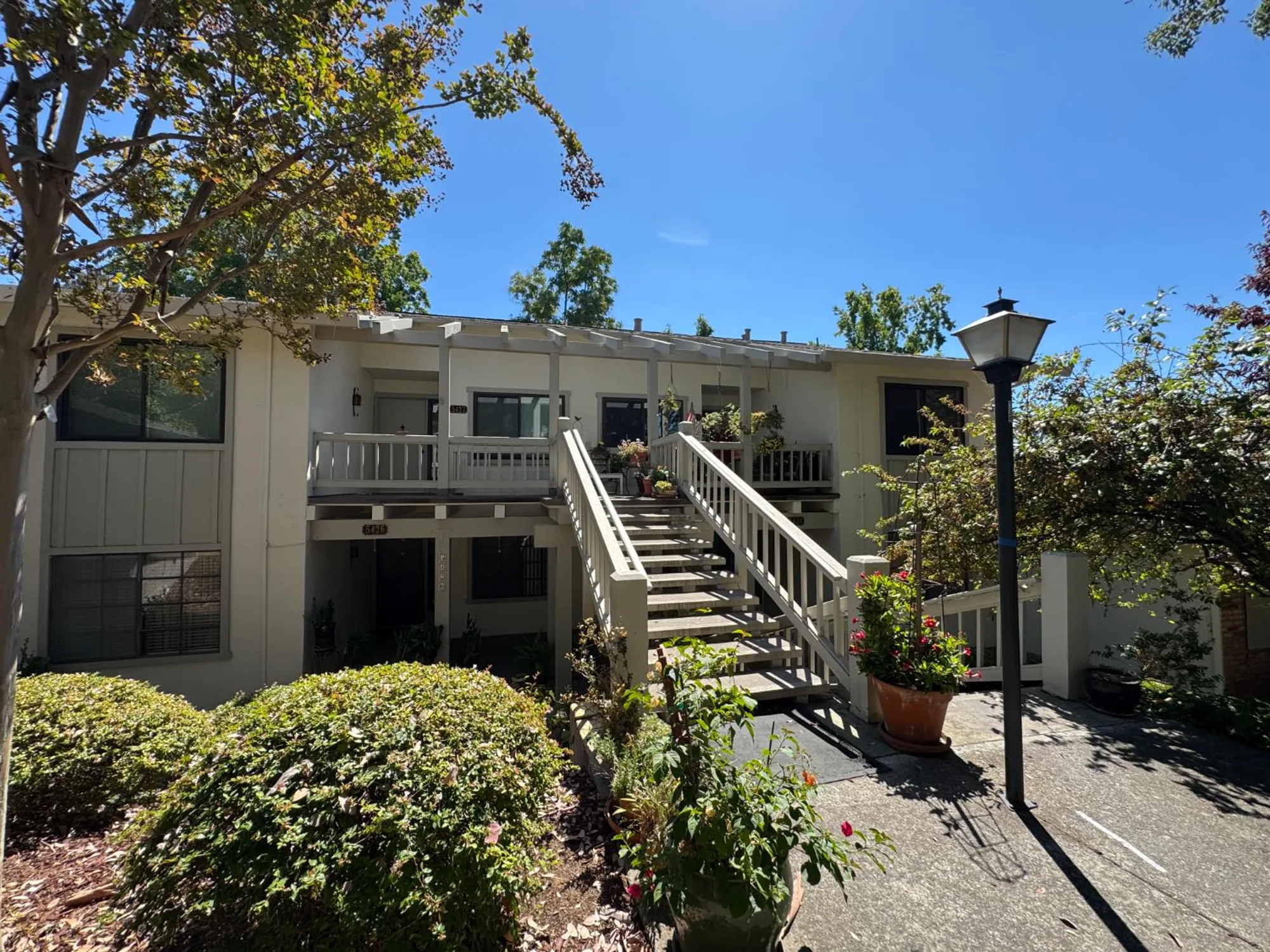 Property Slideshow image 2 of 34 | 5424 cribari ct, San Jose, CA, 95135