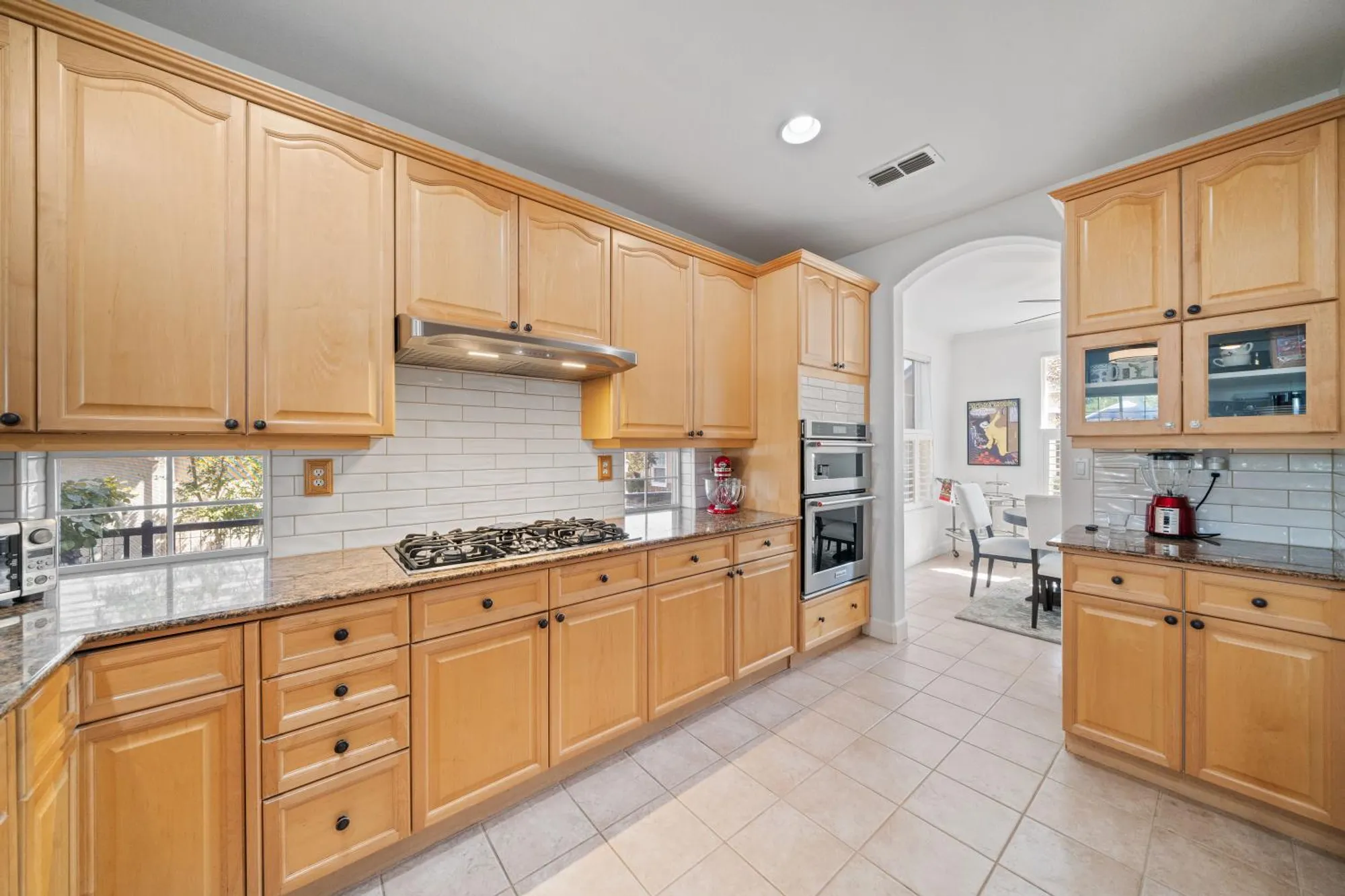 Property Slideshow image 11 of 51 | 3763 park dr, El Dorado Hills, CA, 95762