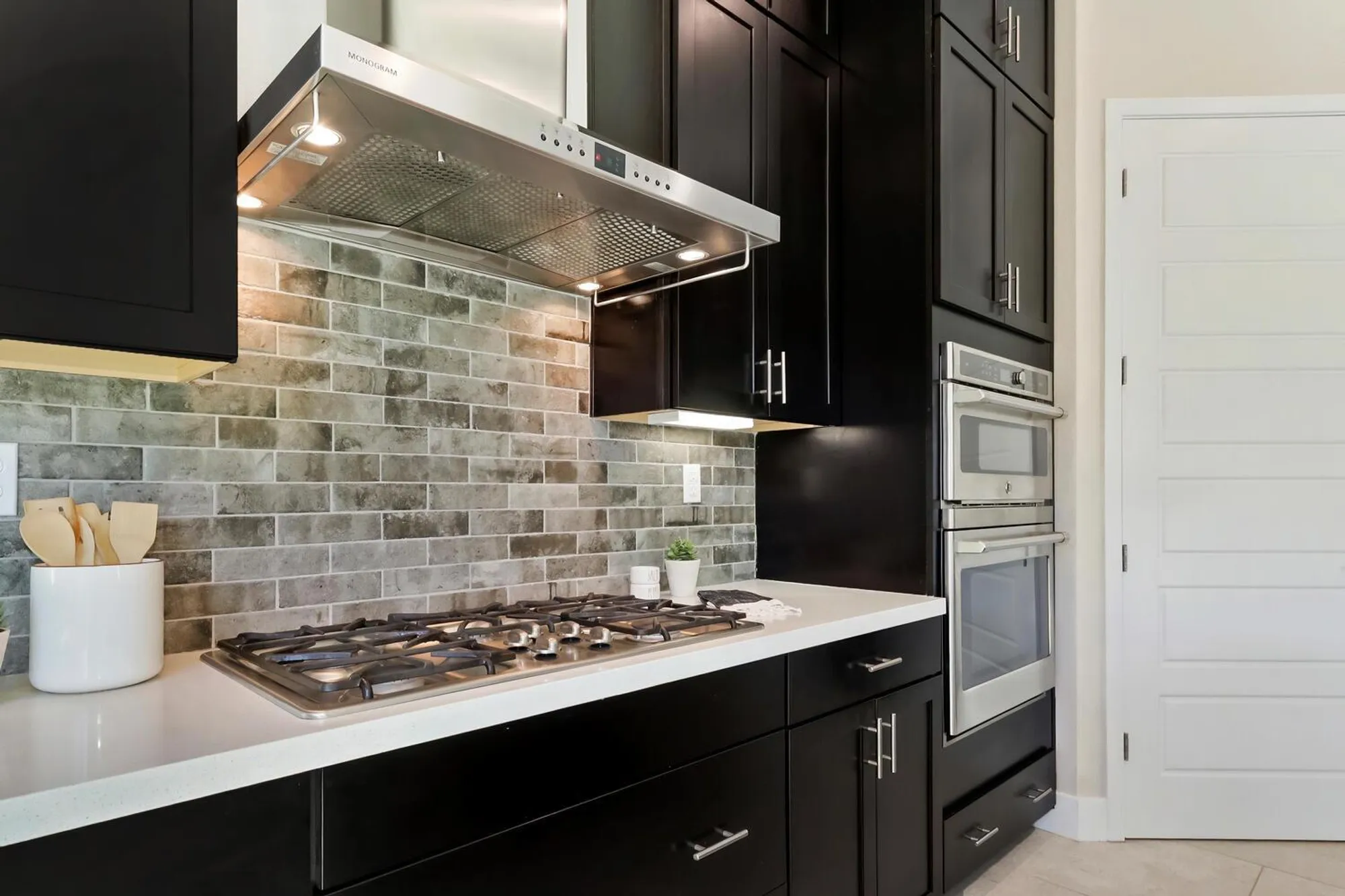 Property Slideshow image 19 of 75 | 14 riposto pl, Sacramento, CA, 95834