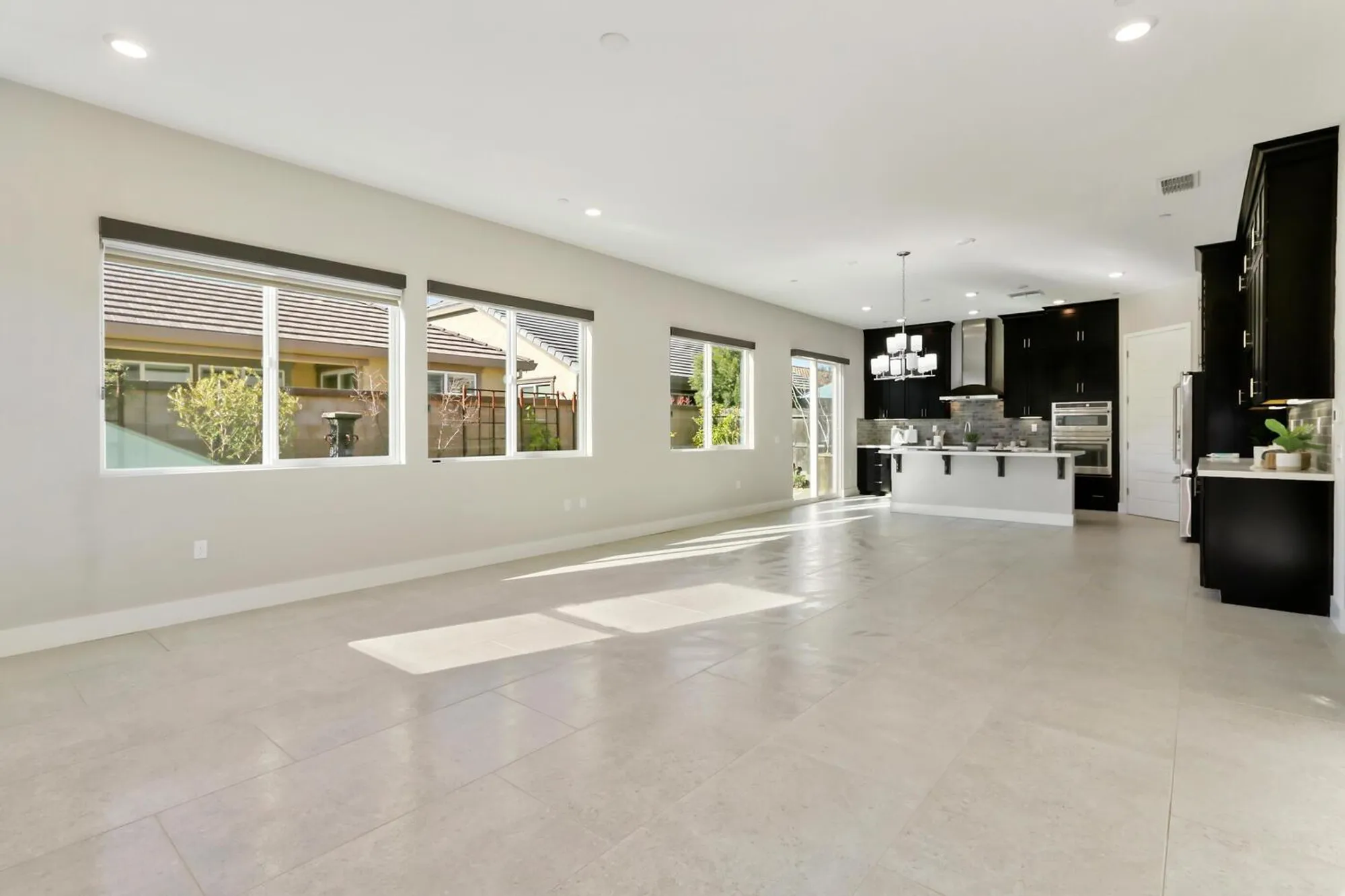 Property Slideshow image 13 of 75 | 14 riposto pl, Sacramento, CA, 95834