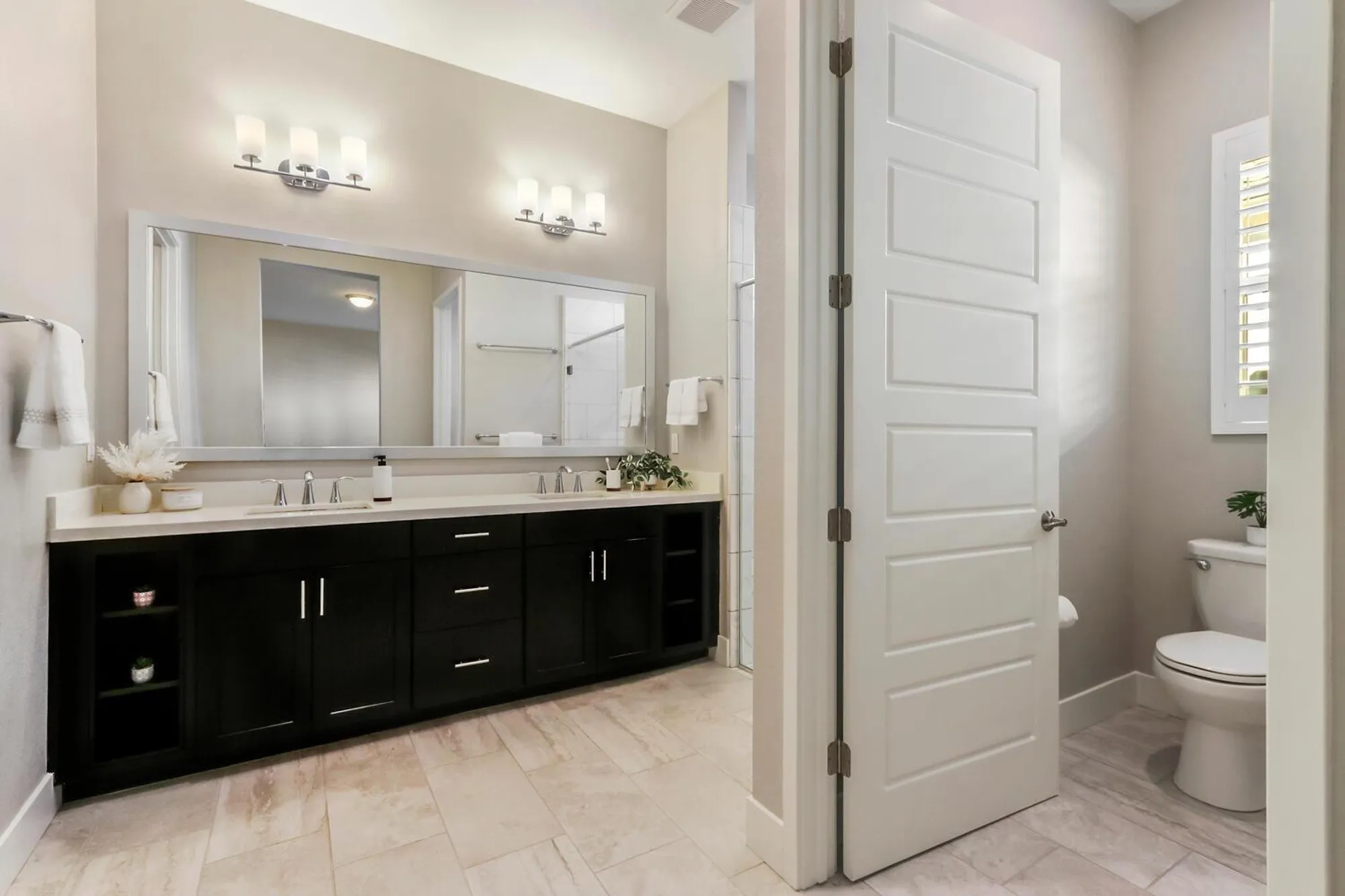 Property Slideshow image 29 of 75 | 14 riposto pl, Sacramento, CA, 95834