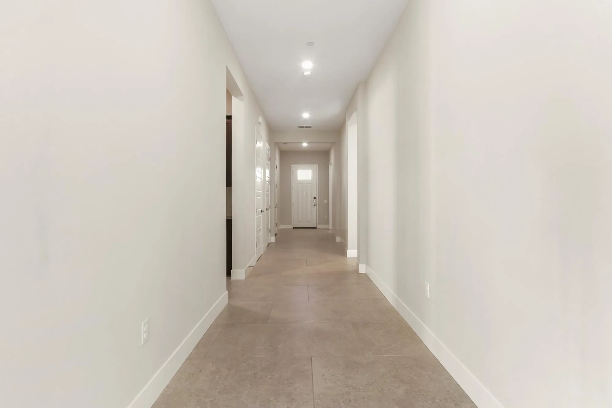 Property Slideshow image 7 of 75 | 14 riposto pl, Sacramento, CA, 95834