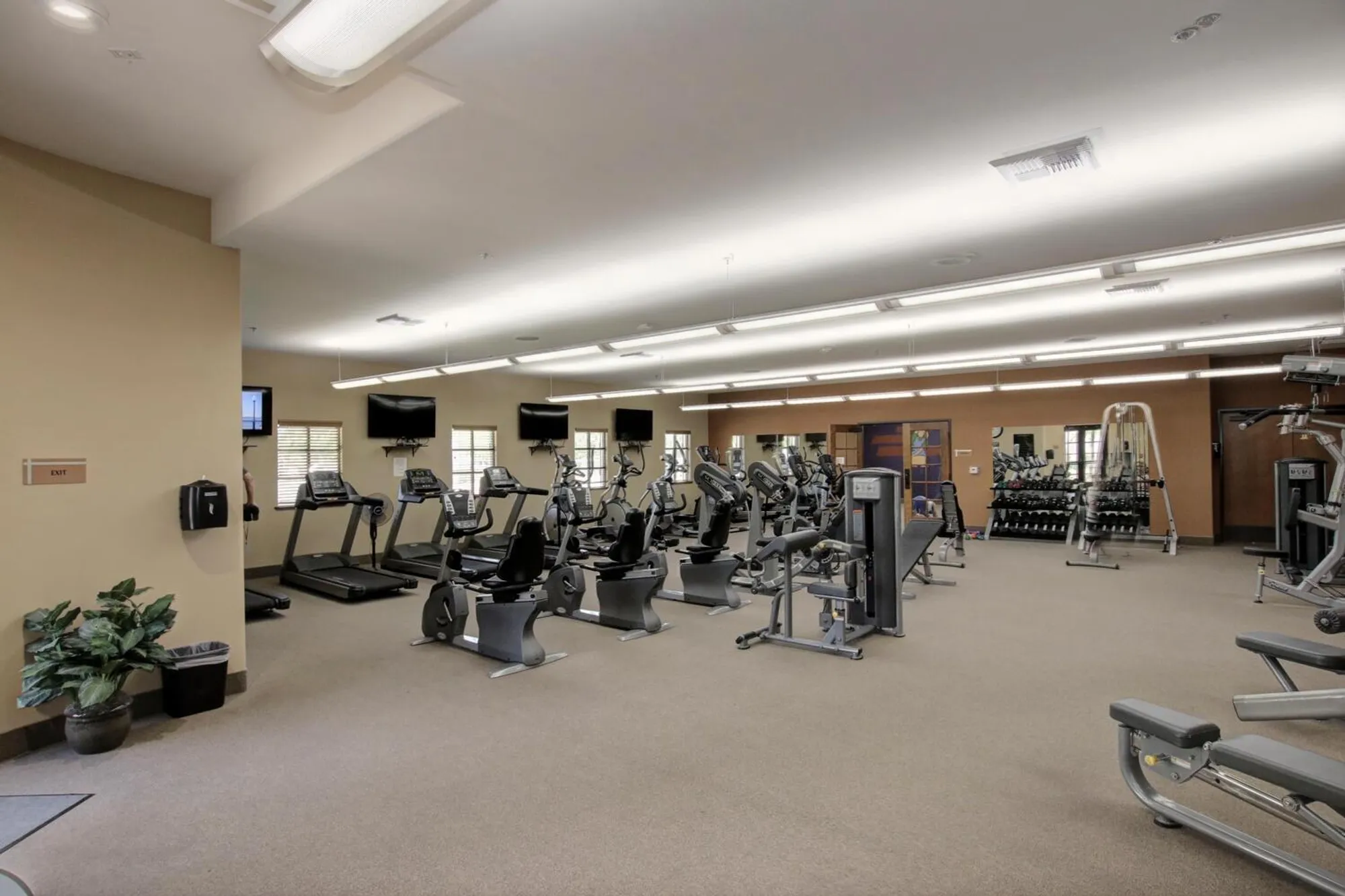 Property Slideshow image 57 of 75 | 14 riposto pl, Sacramento, CA, 95834