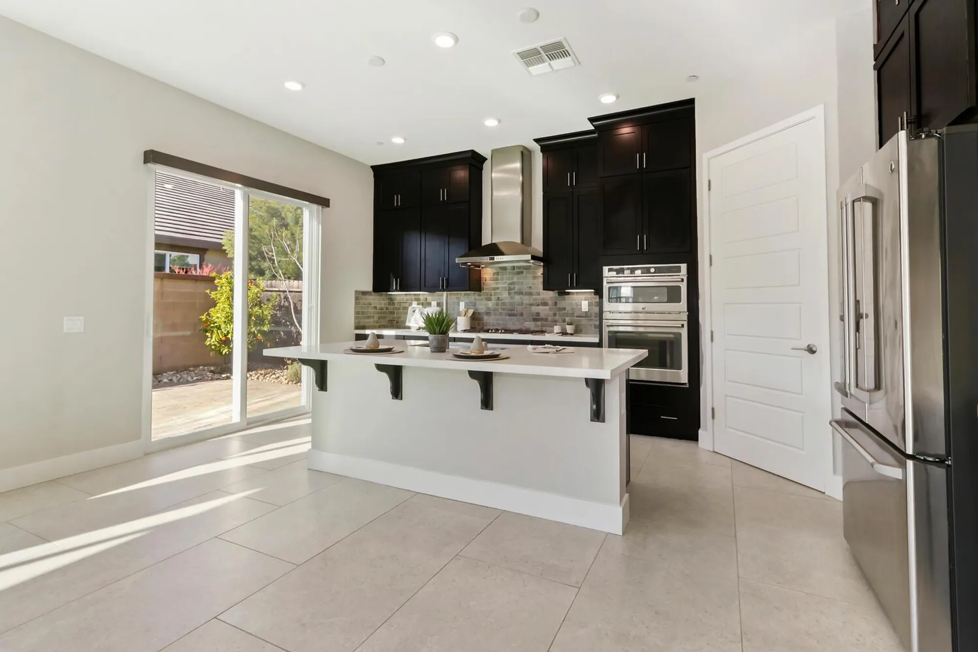 Property Slideshow image 17 of 75 | 14 riposto pl, Sacramento, CA, 95834