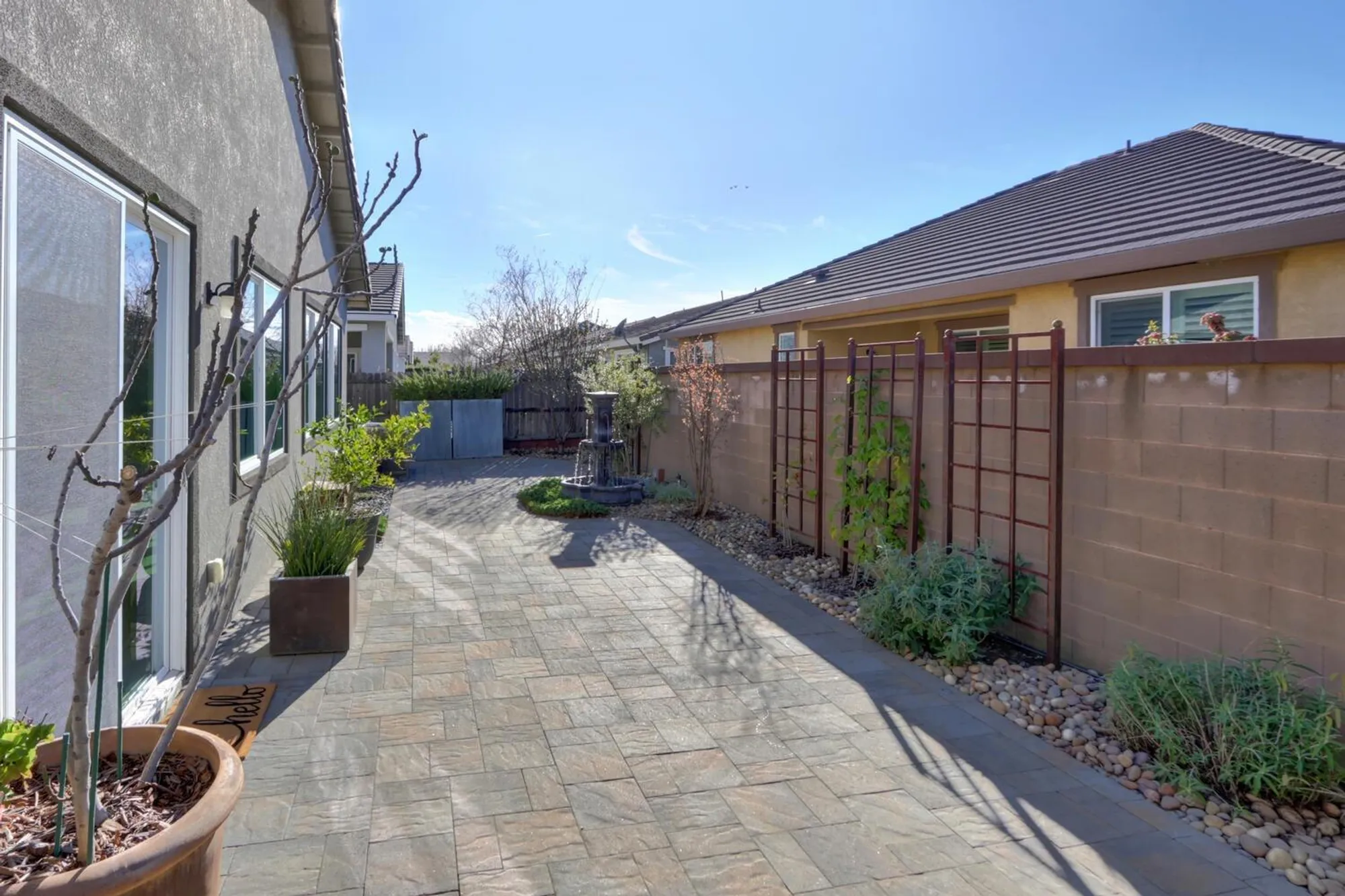 Property Slideshow image 43 of 75 | 14 riposto pl, Sacramento, CA, 95834