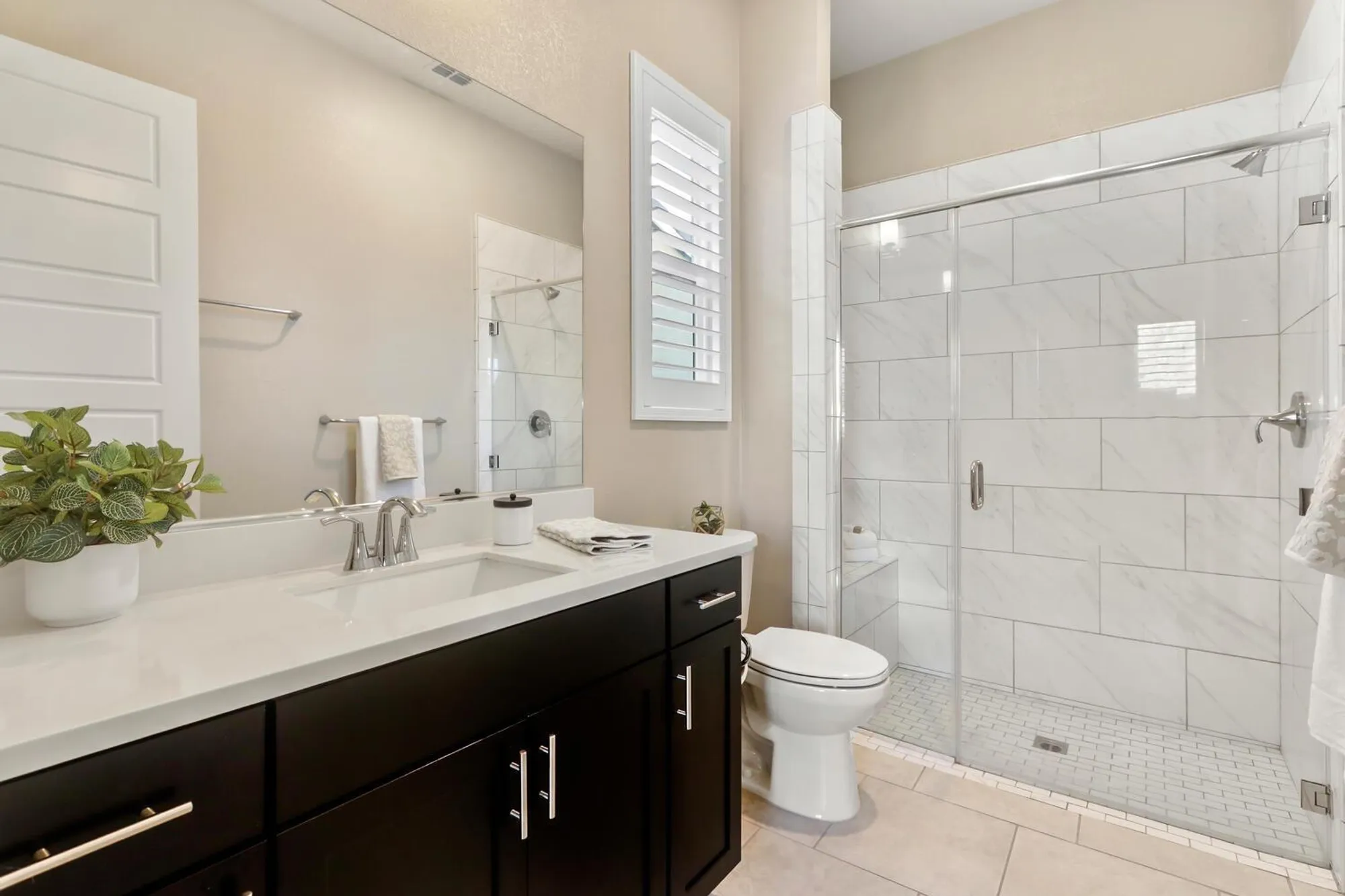 Property Slideshow image 39 of 75 | 14 riposto pl, Sacramento, CA, 95834