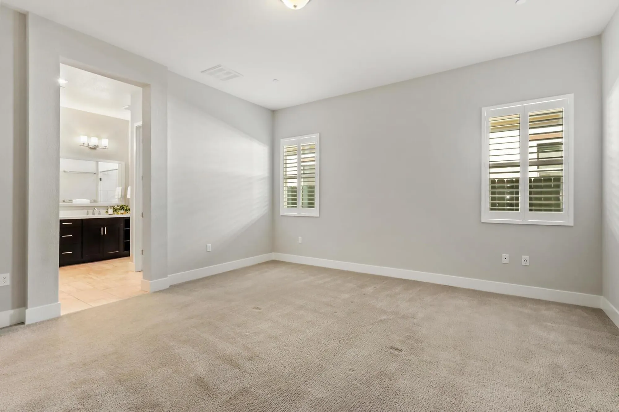 Property Slideshow image 28 of 75 | 14 riposto pl, Sacramento, CA, 95834
