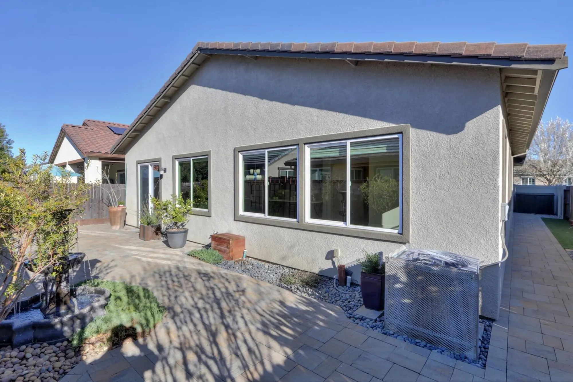 Property Slideshow image 46 of 75 | 14 riposto pl, Sacramento, CA, 95834