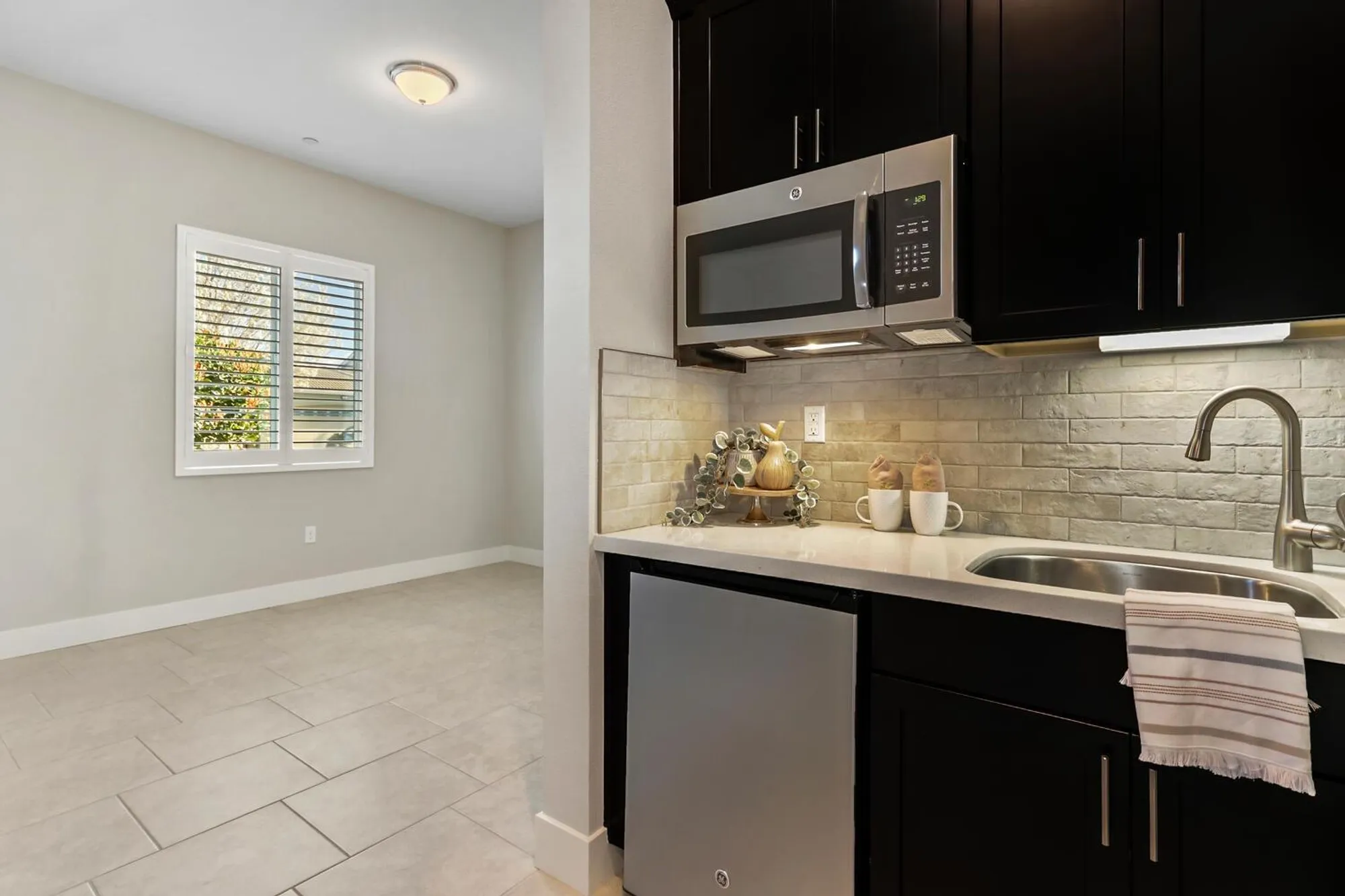 Property Slideshow image 36 of 75 | 14 riposto pl, Sacramento, CA, 95834