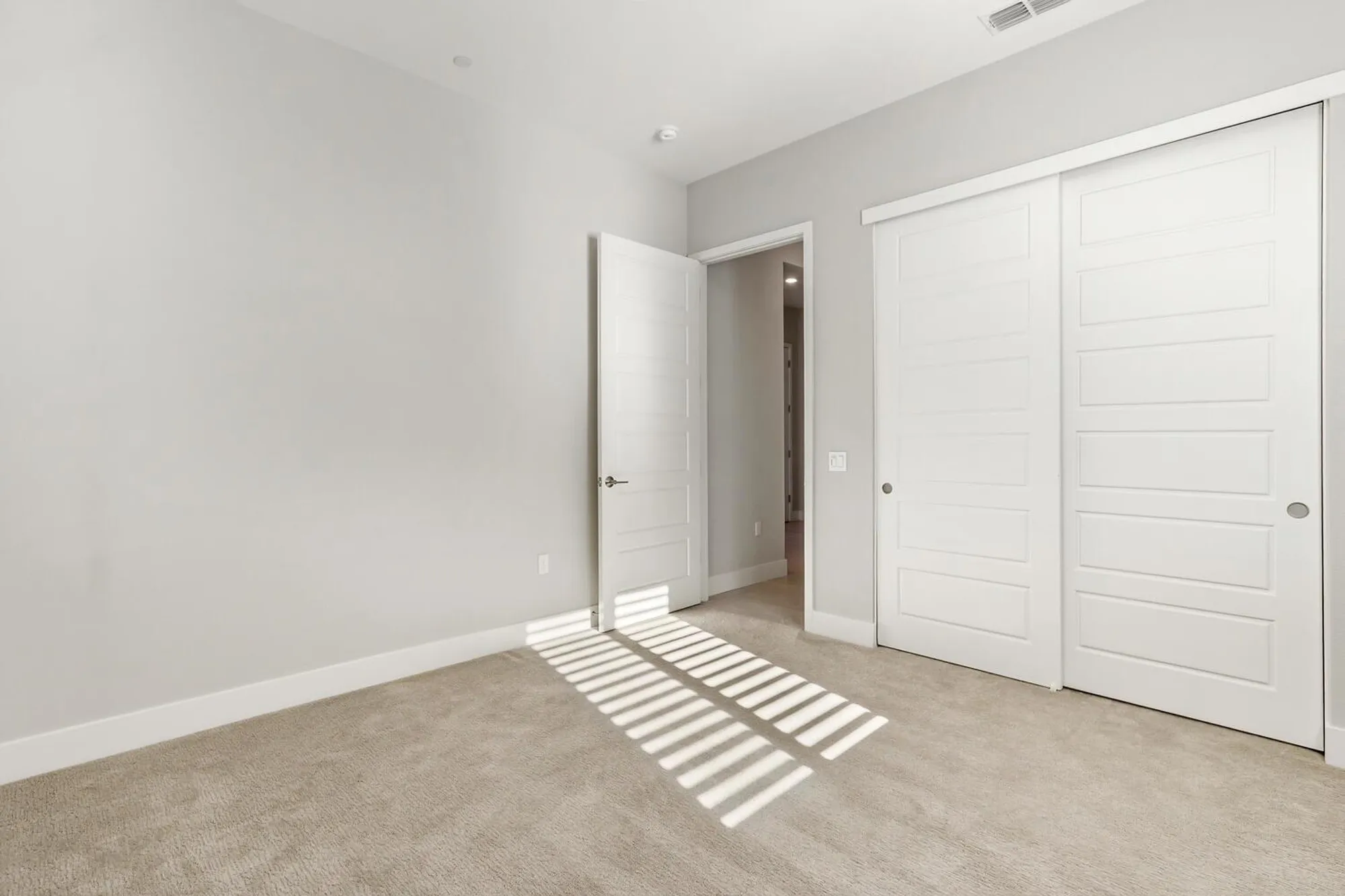 Property Slideshow image 34 of 75 | 14 riposto pl, Sacramento, CA, 95834