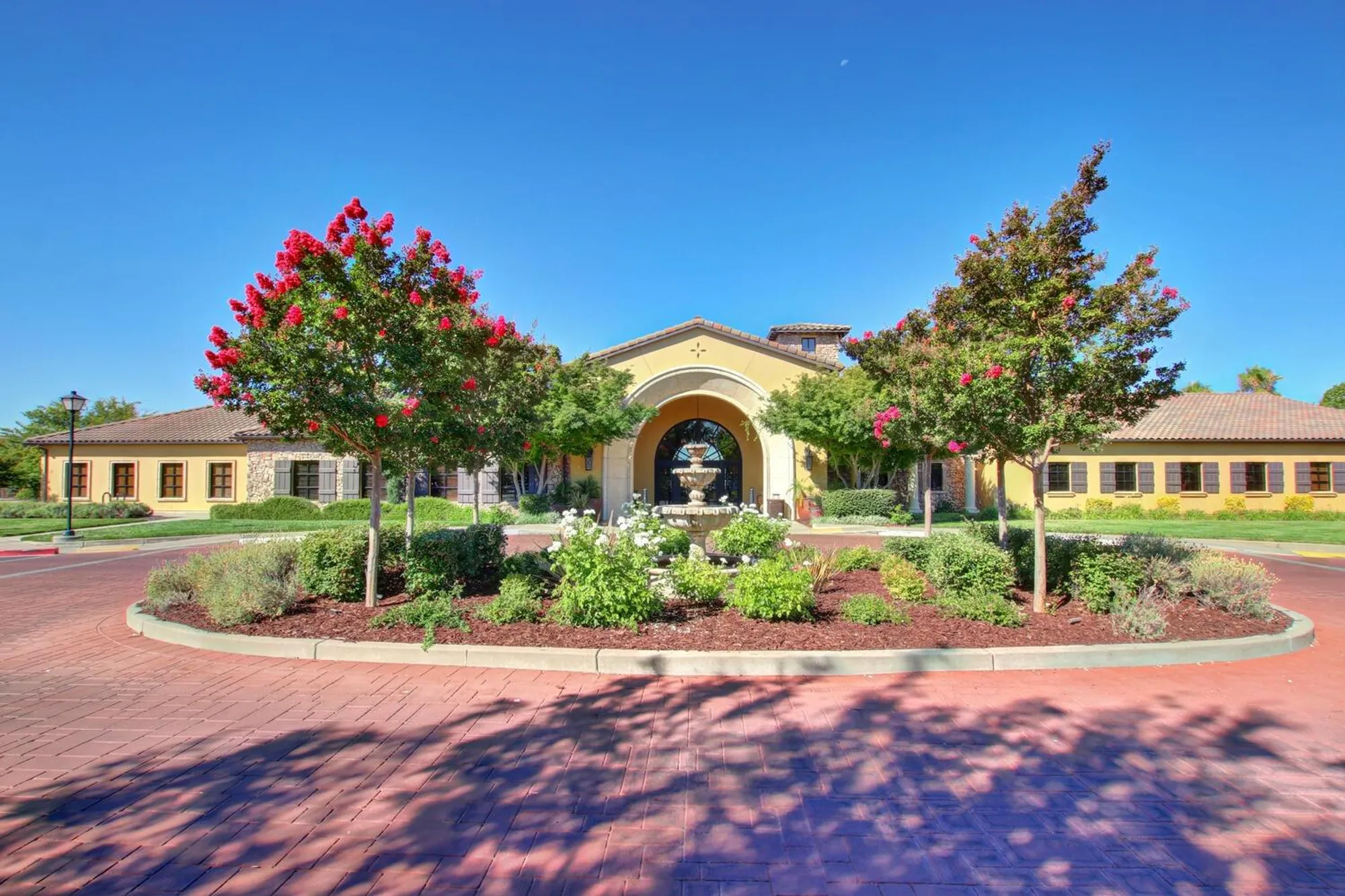 Property Slideshow image 50 of 75 | 14 riposto pl, Sacramento, CA, 95834