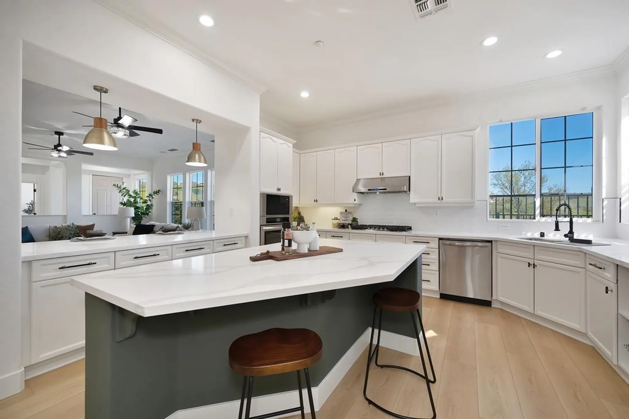 Property Slideshow image 15 of 55 | 3769 park dr, El Dorado Hills, CA, 95762