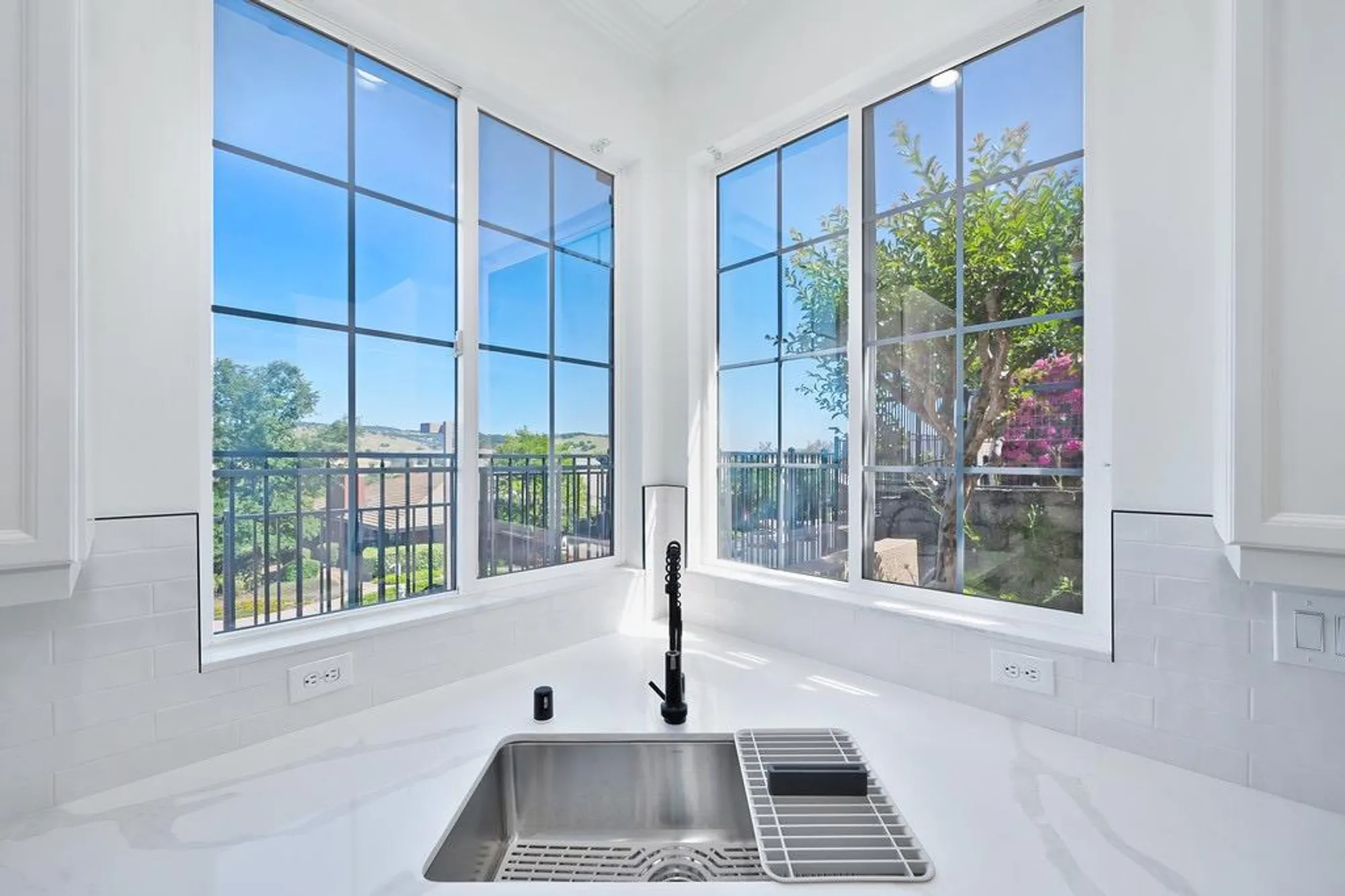 Property Slideshow image 14 of 55 | 3769 park dr, El Dorado Hills, CA, 95762