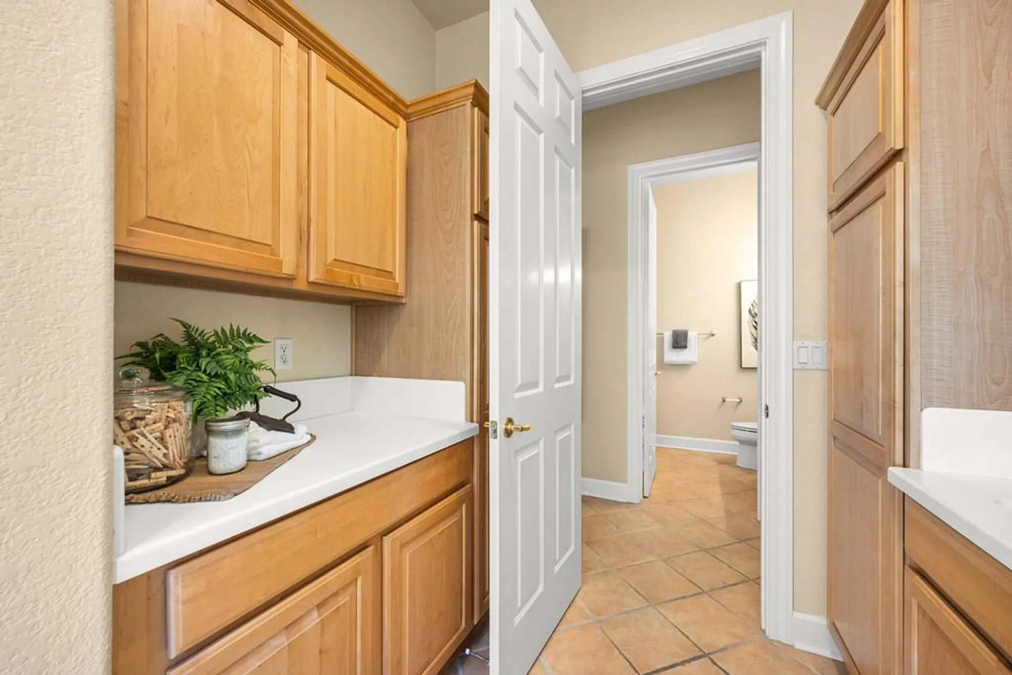 Property Slideshow image 30 of 44 | 856 mossy ridge ln, Lincoln, CA, 95648