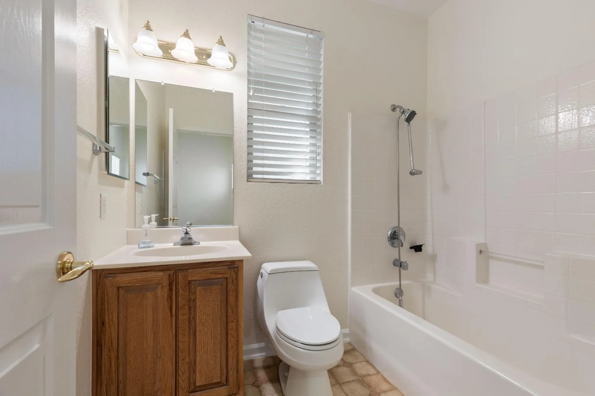Property Slideshow image 25 of 37 | 145 northfield ct, Lincoln, CA, 95648