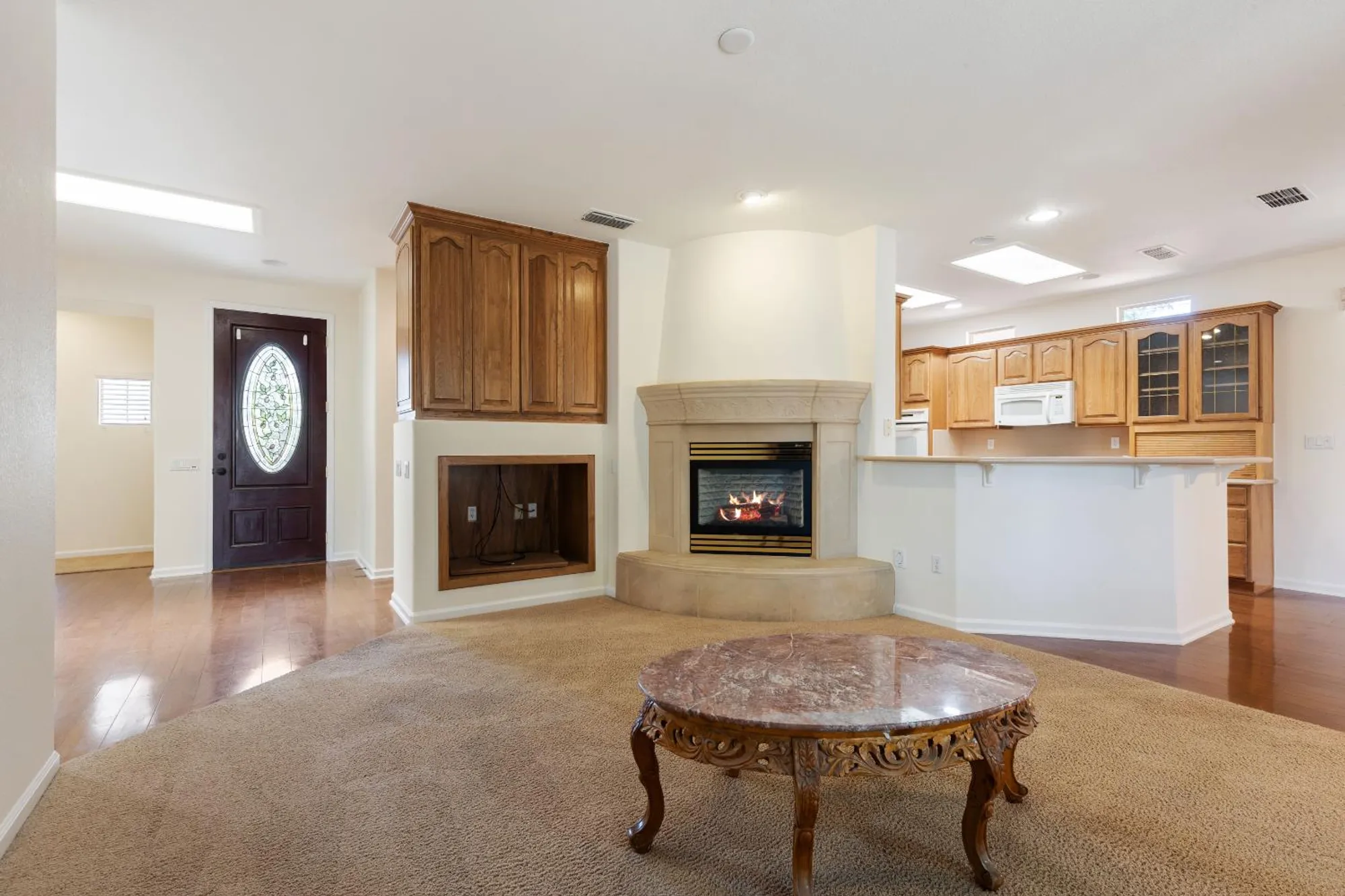 Property Slideshow image 4 of 37 | 145 northfield ct, Lincoln, CA, 95648