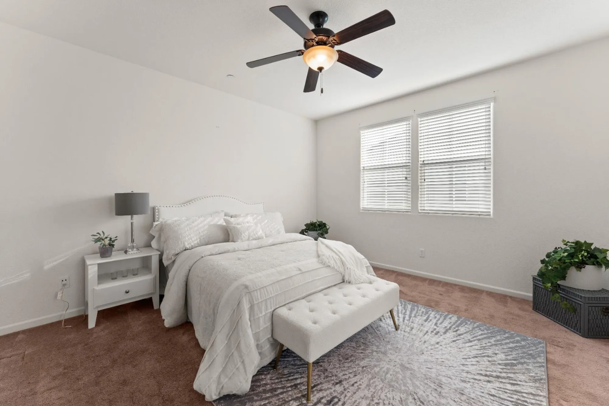 Property Slideshow image 13 of 30 | 4083 arco del paso ln, Sacramento, CA, 95834