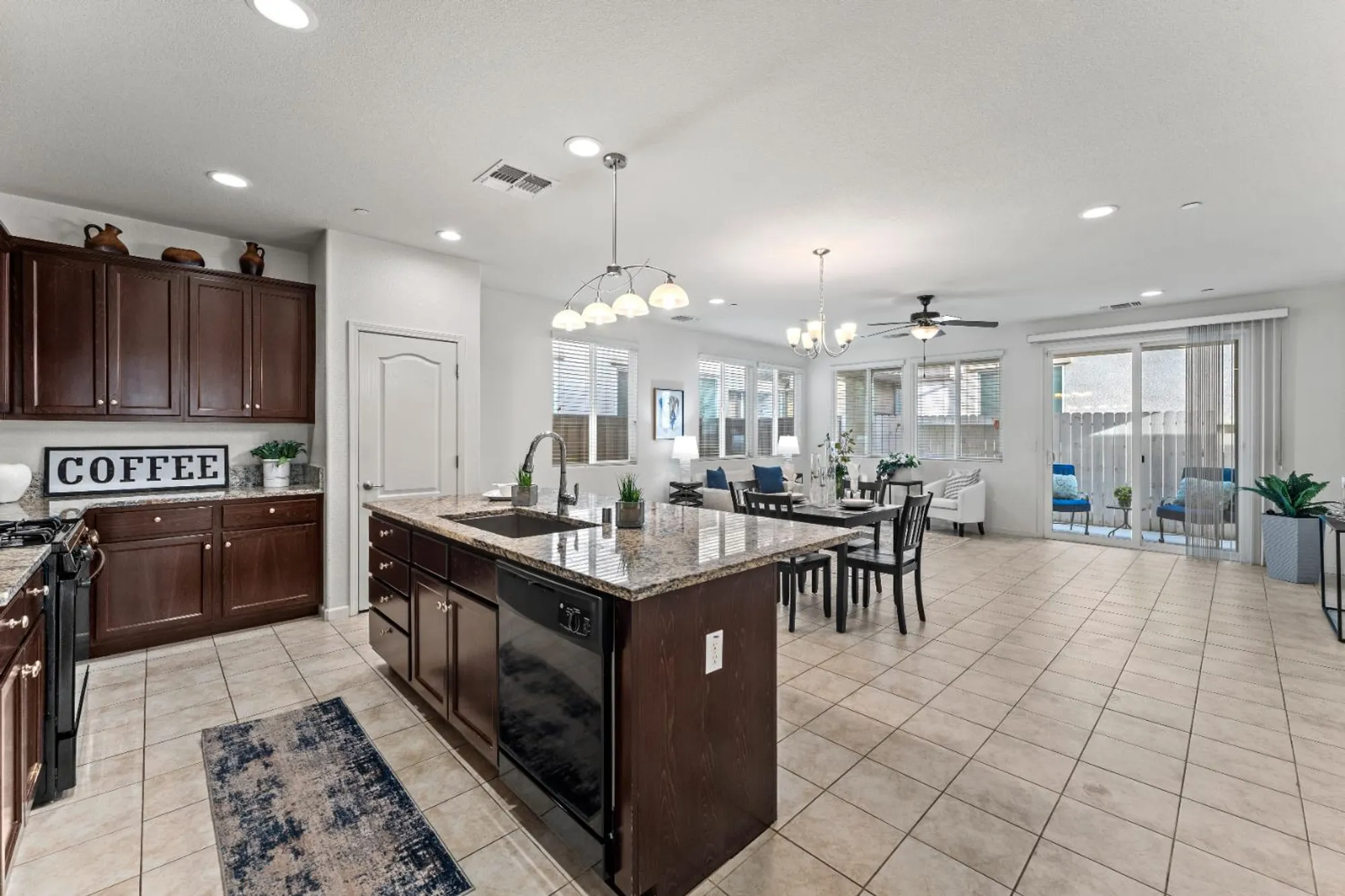 Property Slideshow image 6 of 30 | 4083 arco del paso ln, Sacramento, CA, 95834