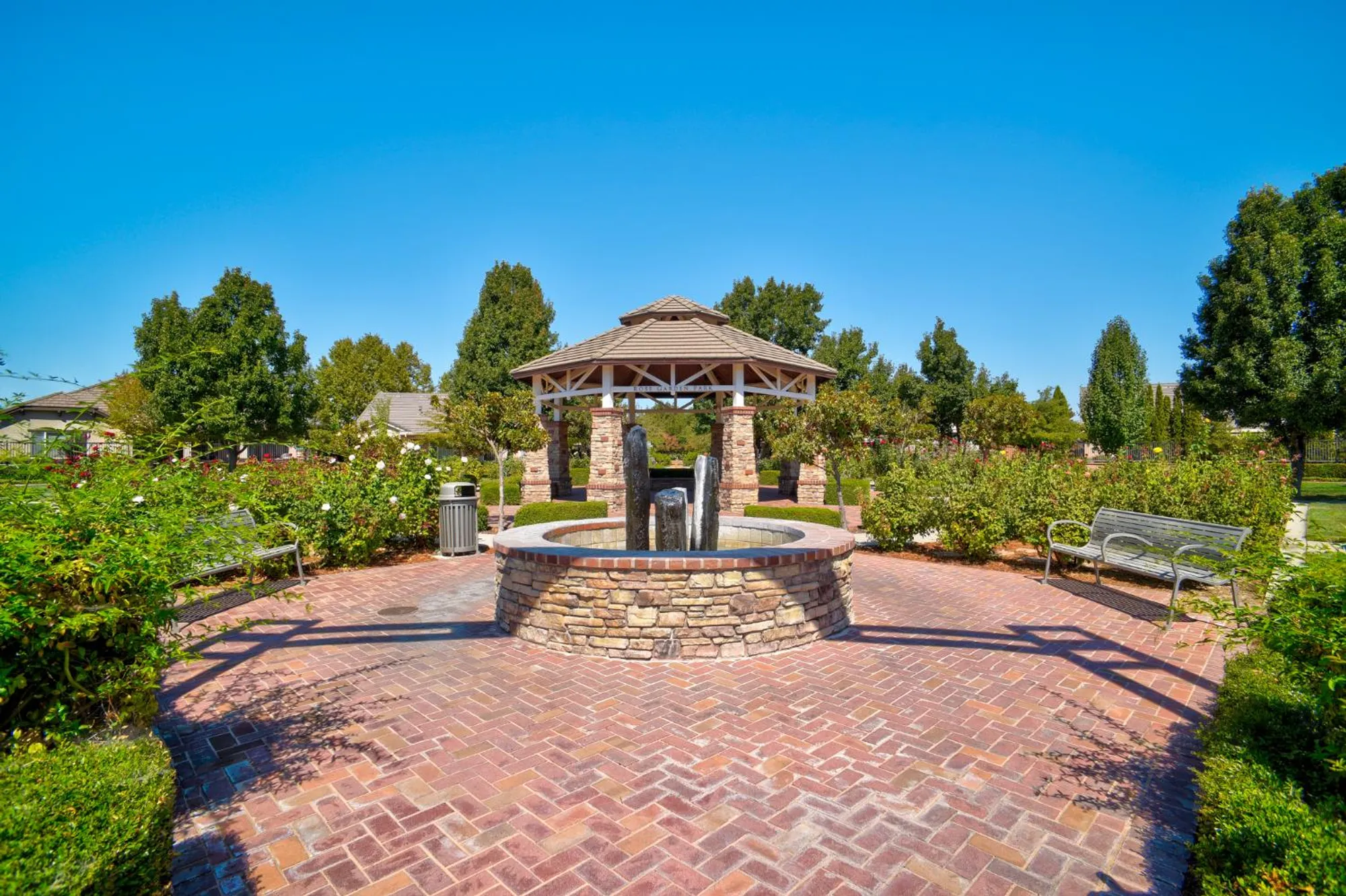 Property Slideshow image 27 of 32 | 7828 barnsley way, Elk Grove, CA, 95757