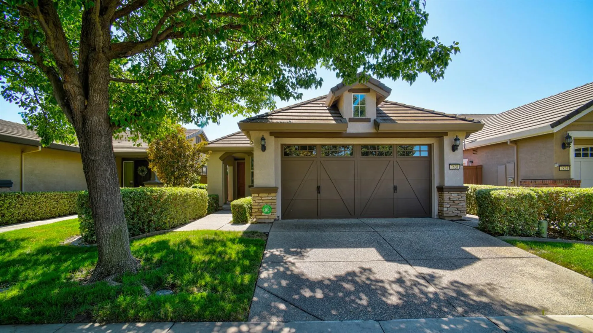 Property Slideshow image 4 of 32 | 7828 barnsley way, Elk Grove, CA, 95757