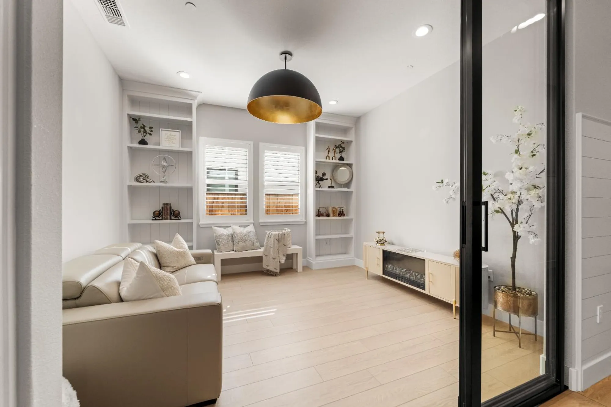 Property Slideshow image 5 of 57 | 1871 snowflower pl, Tracy, CA, 95377