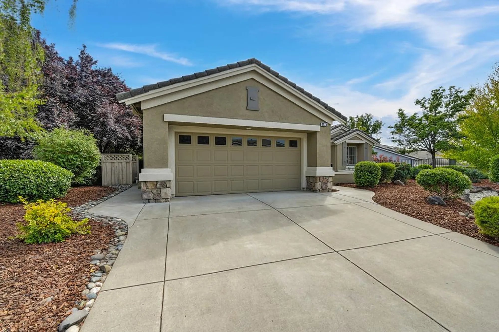 Property Slideshow image 4 of 46 | 2175 hidden hills ln, Lincoln, CA, 95648