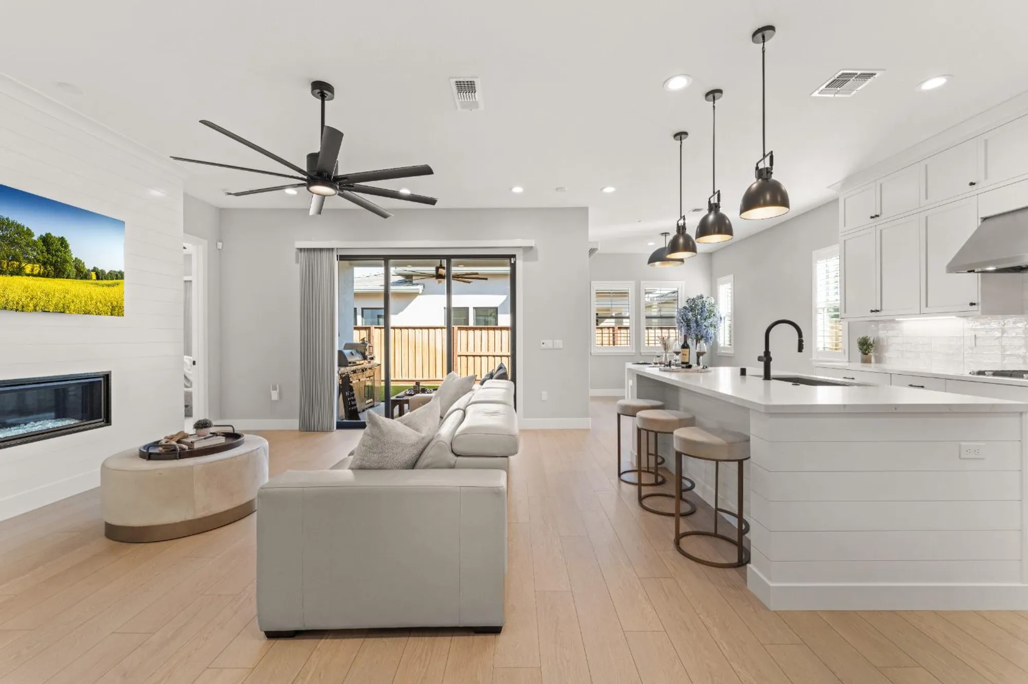 Property Slideshow image 14 of 57 | 1871 snowflower pl, Tracy, CA, 95377