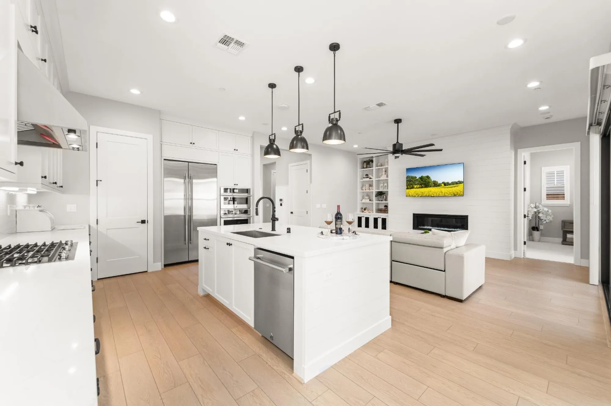 Property Slideshow image 19 of 57 | 1871 snowflower pl, Tracy, CA, 95377