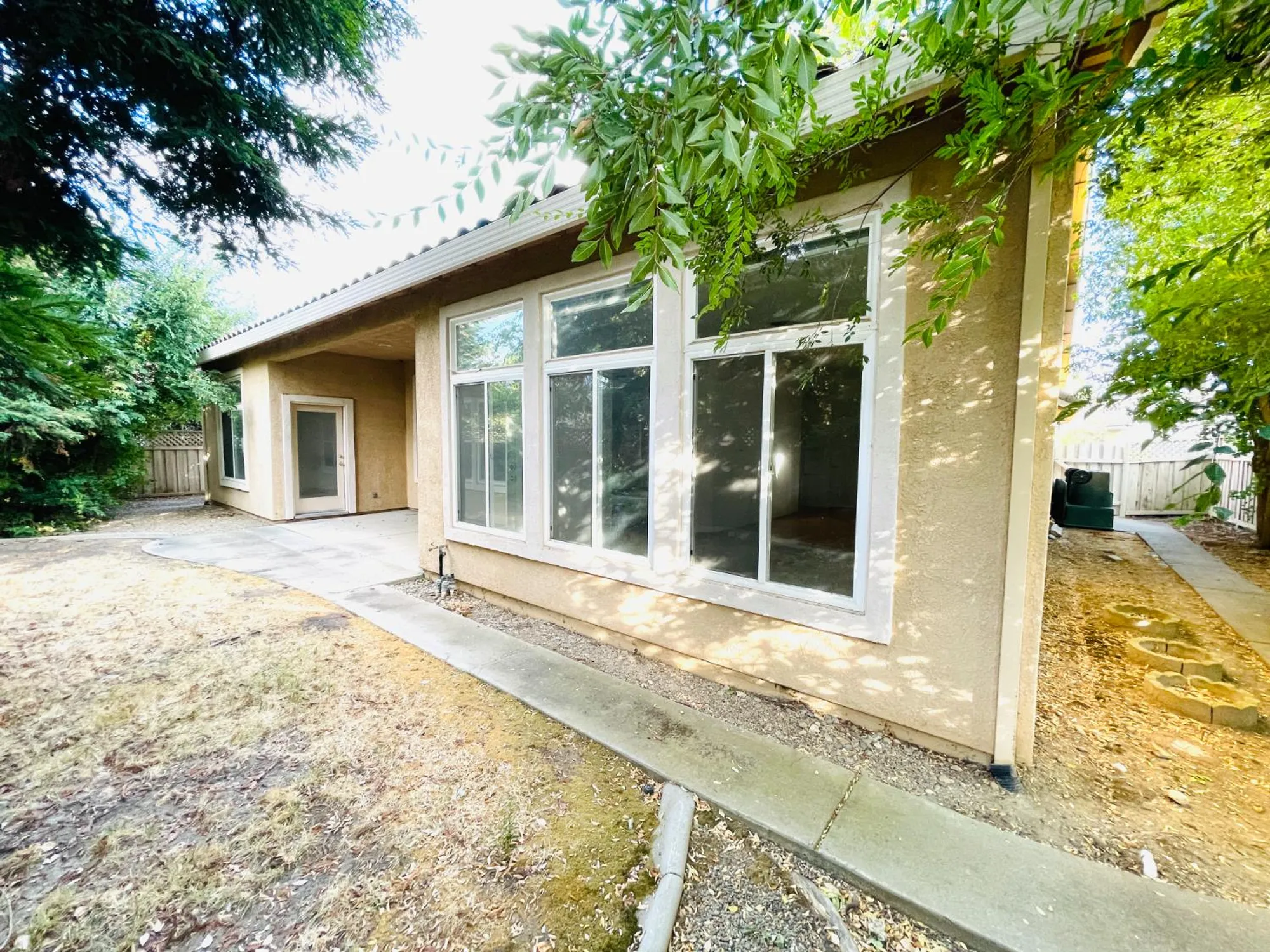 Property Slideshow image 30 of 31 | 8017 steamboat ln, Roseville, CA, 95747