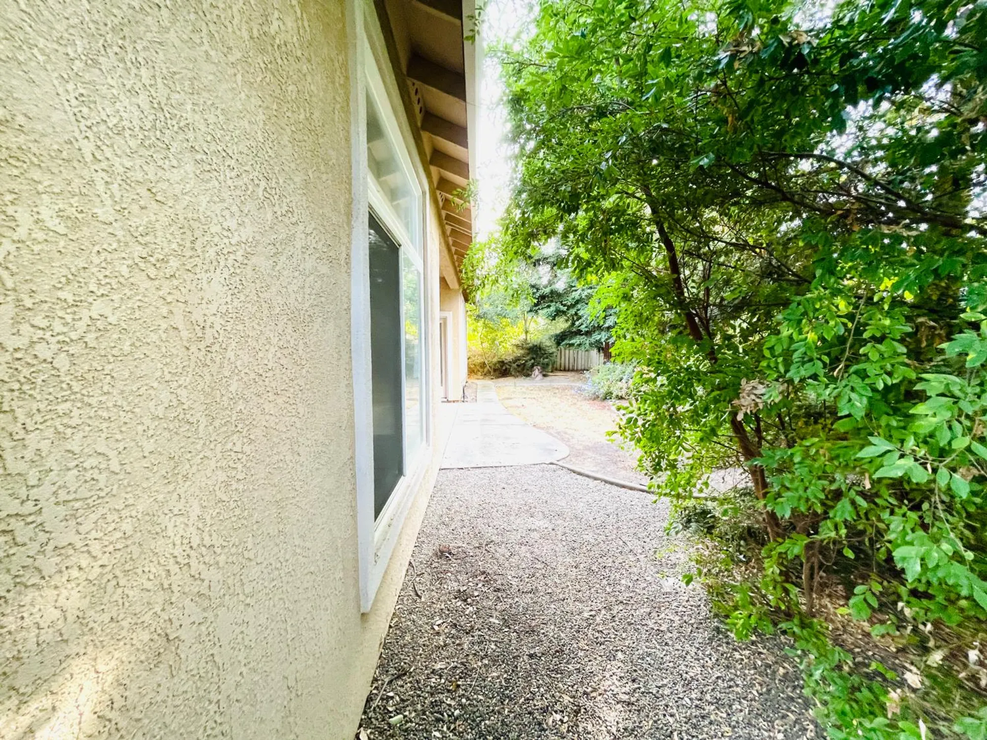 Property Slideshow image 29 of 31 | 8017 steamboat ln, Roseville, CA, 95747