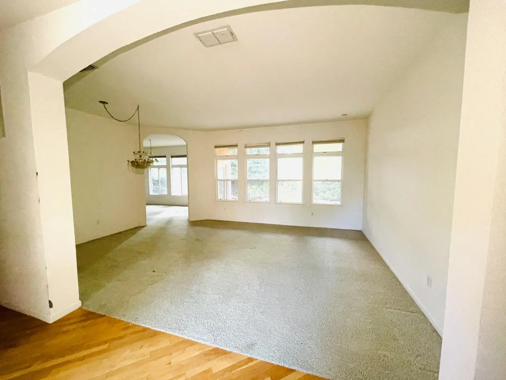 Property Slideshow image 10 of 31 | 8017 steamboat ln, Roseville, CA, 95747