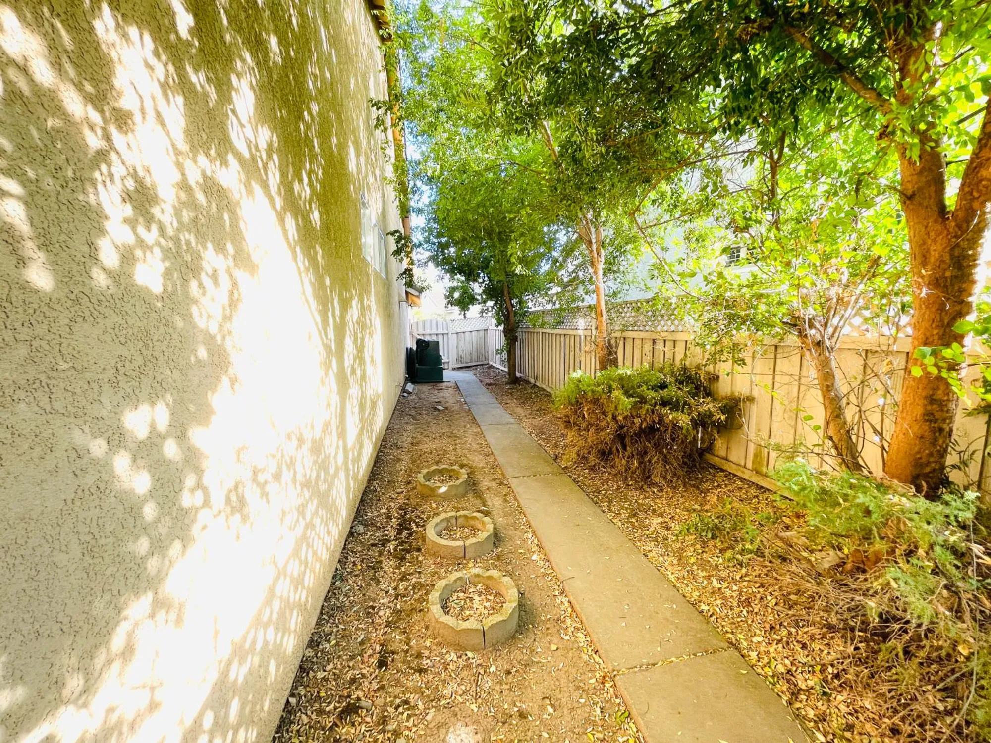 Property Slideshow image 31 of 31 | 8017 steamboat ln, Roseville, CA, 95747