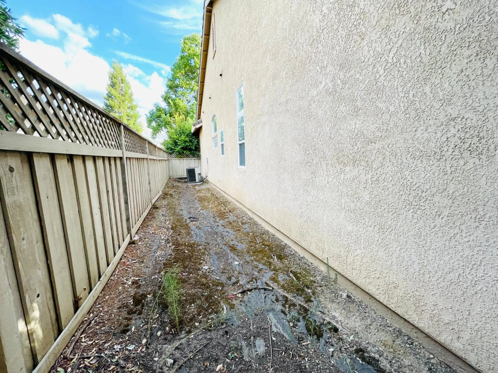 Property Slideshow image 28 of 31 | 8017 steamboat ln, Roseville, CA, 95747