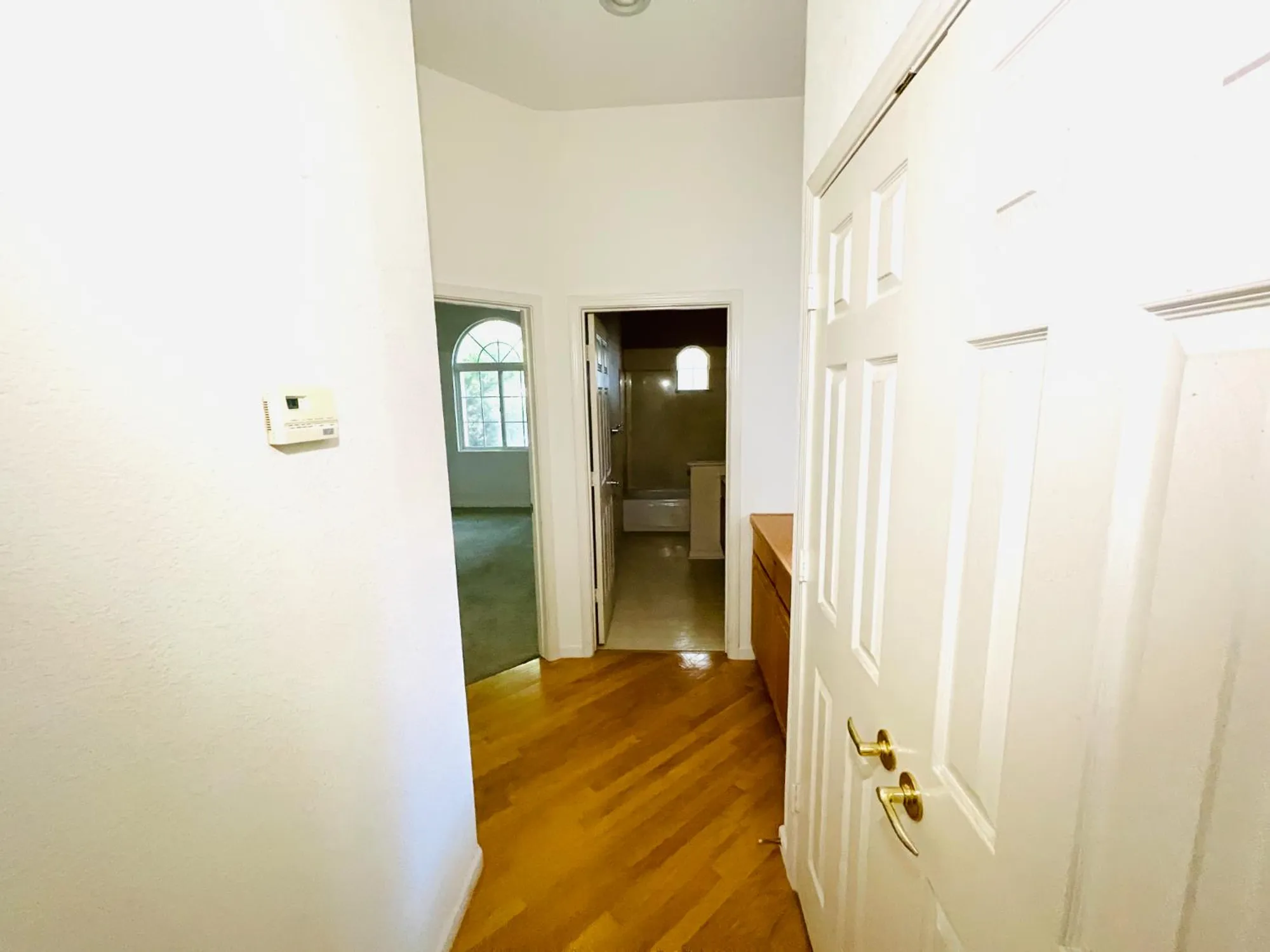 Property Slideshow image 23 of 31 | 8017 steamboat ln, Roseville, CA, 95747