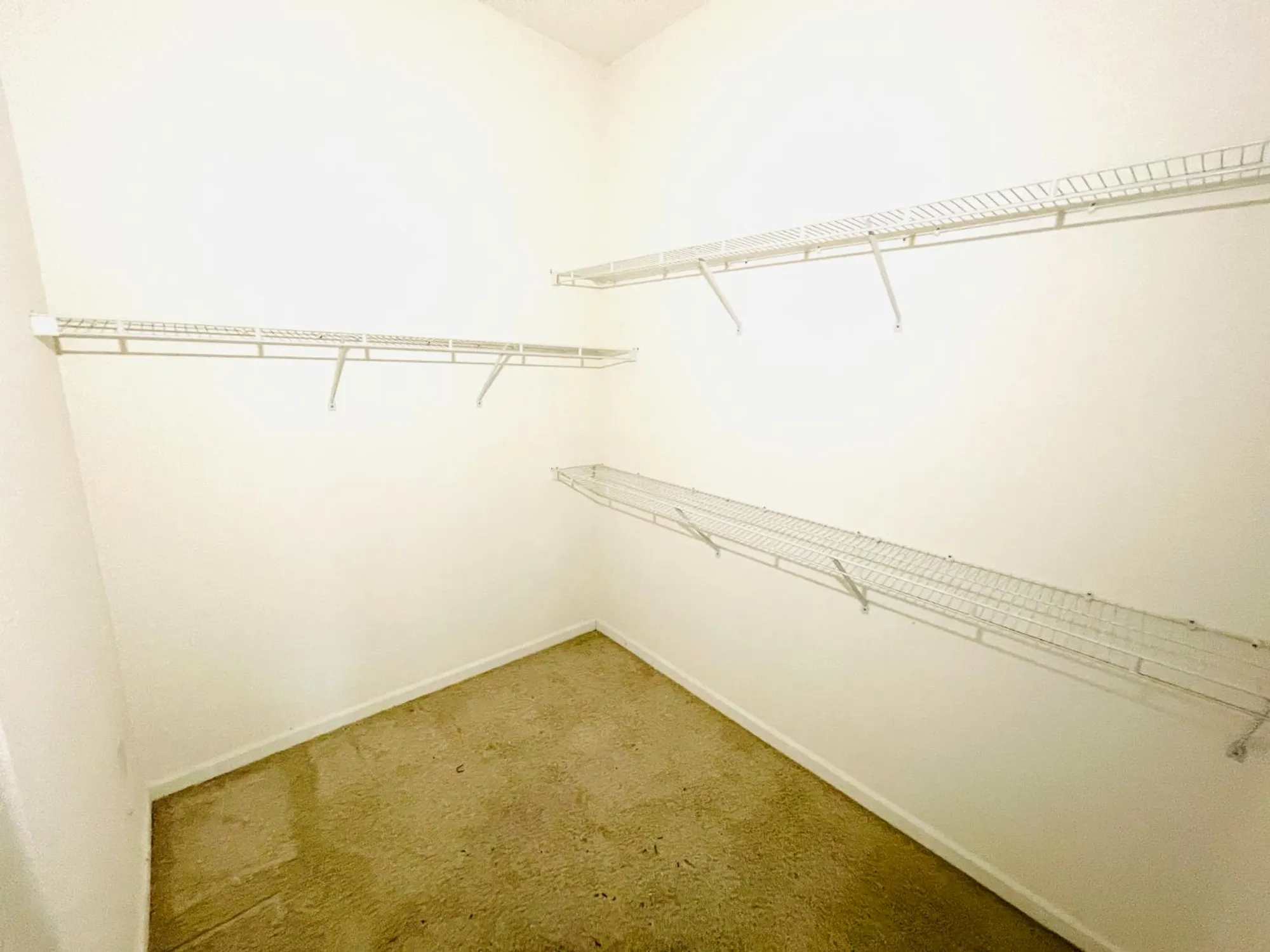 Property Slideshow image 21 of 31 | 8017 steamboat ln, Roseville, CA, 95747