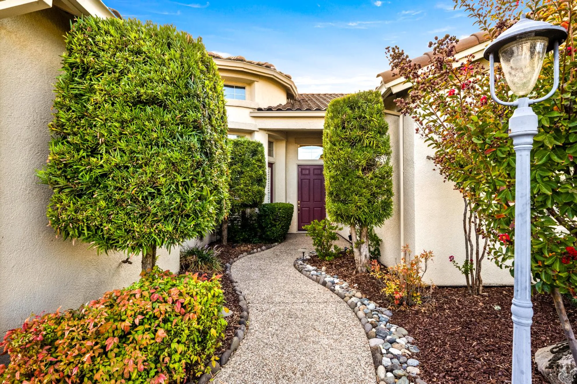 Property Slideshow image 3 of 44 | 856 mossy ridge ln, Lincoln, CA, 95648