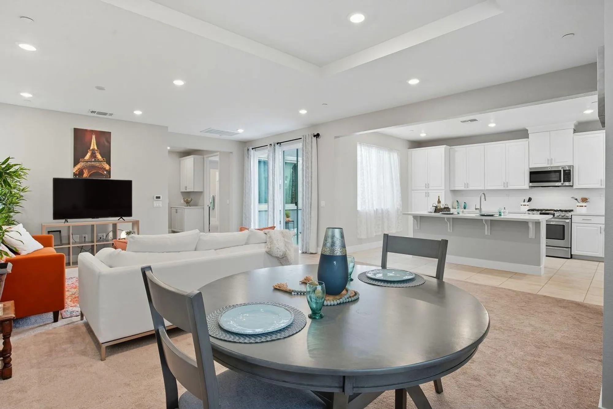 Property Slideshow image 2 of 36 | 4009 crete island ln, Sacramento, CA, 95834