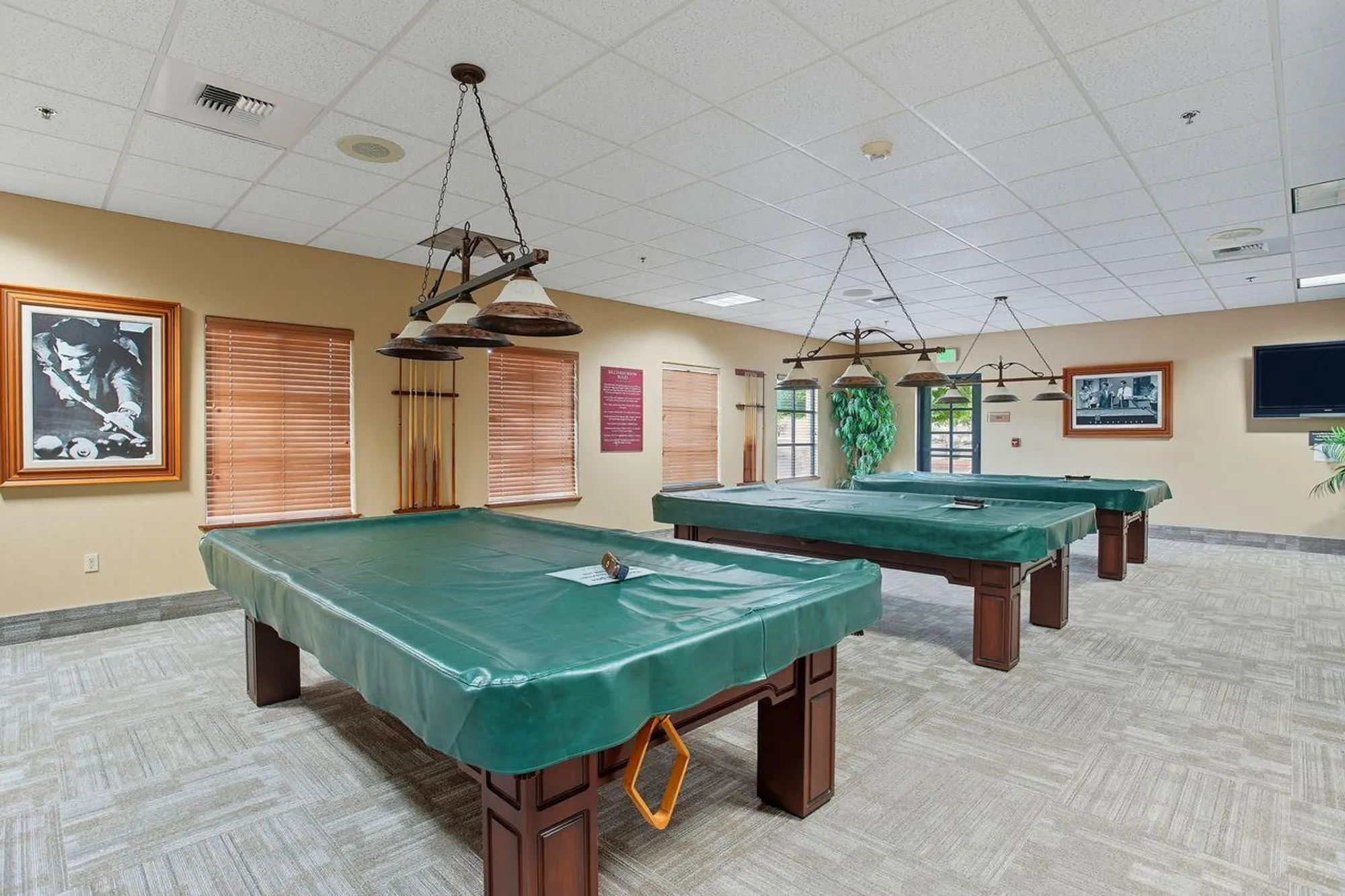 Property Slideshow image 29 of 36 | 4009 crete island ln, Sacramento, CA, 95834